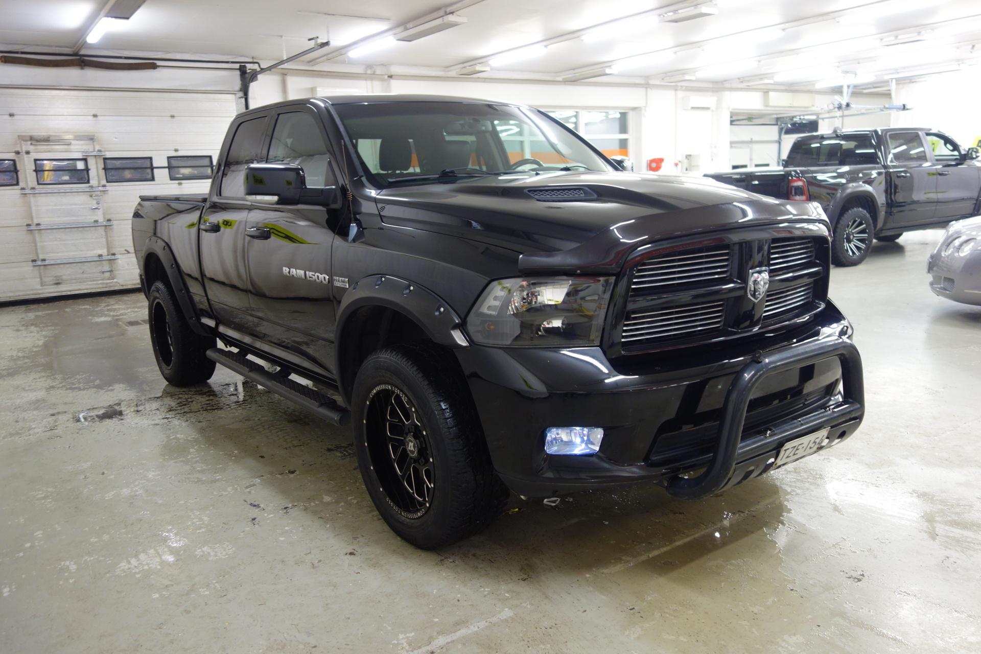 DODGE Ram 2013
