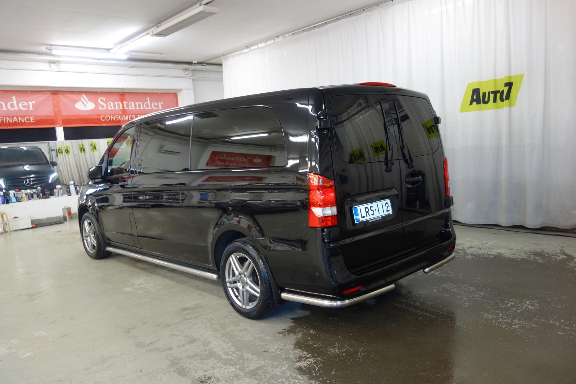 MERCEDES-BENZ V 2022
