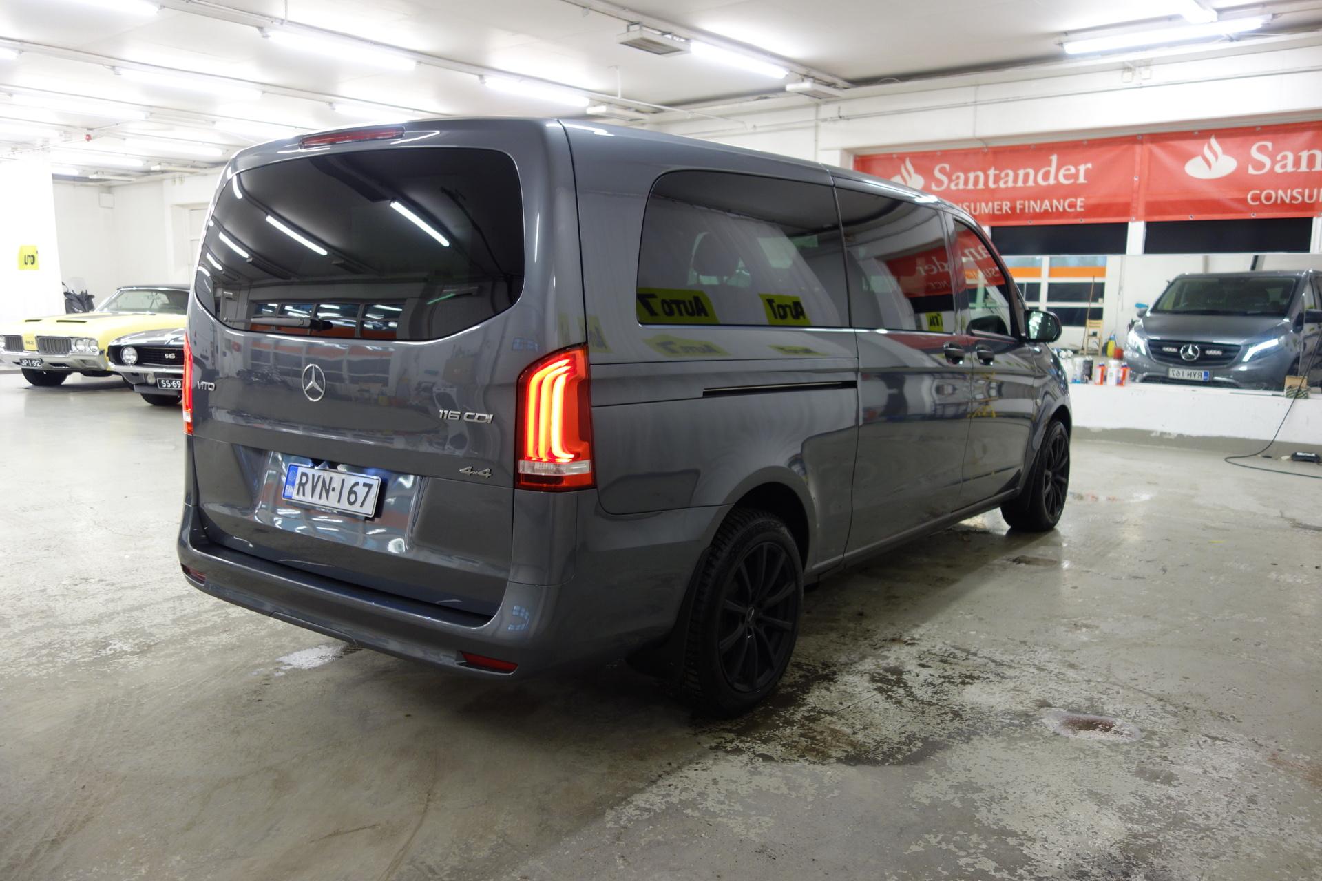 MERCEDES-BENZ V 2024