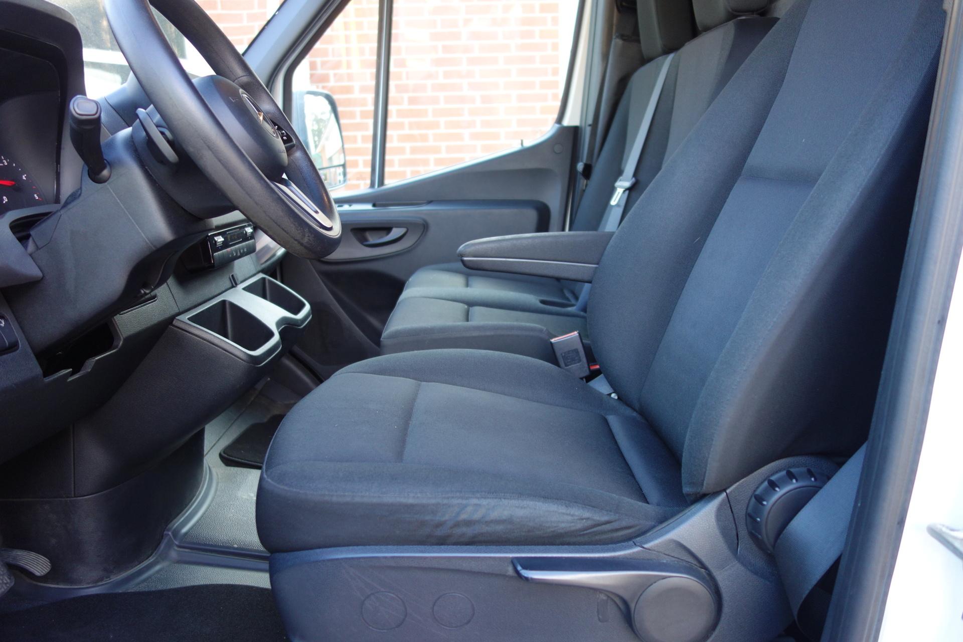 MERCEDES-BENZ Sprinter 2021