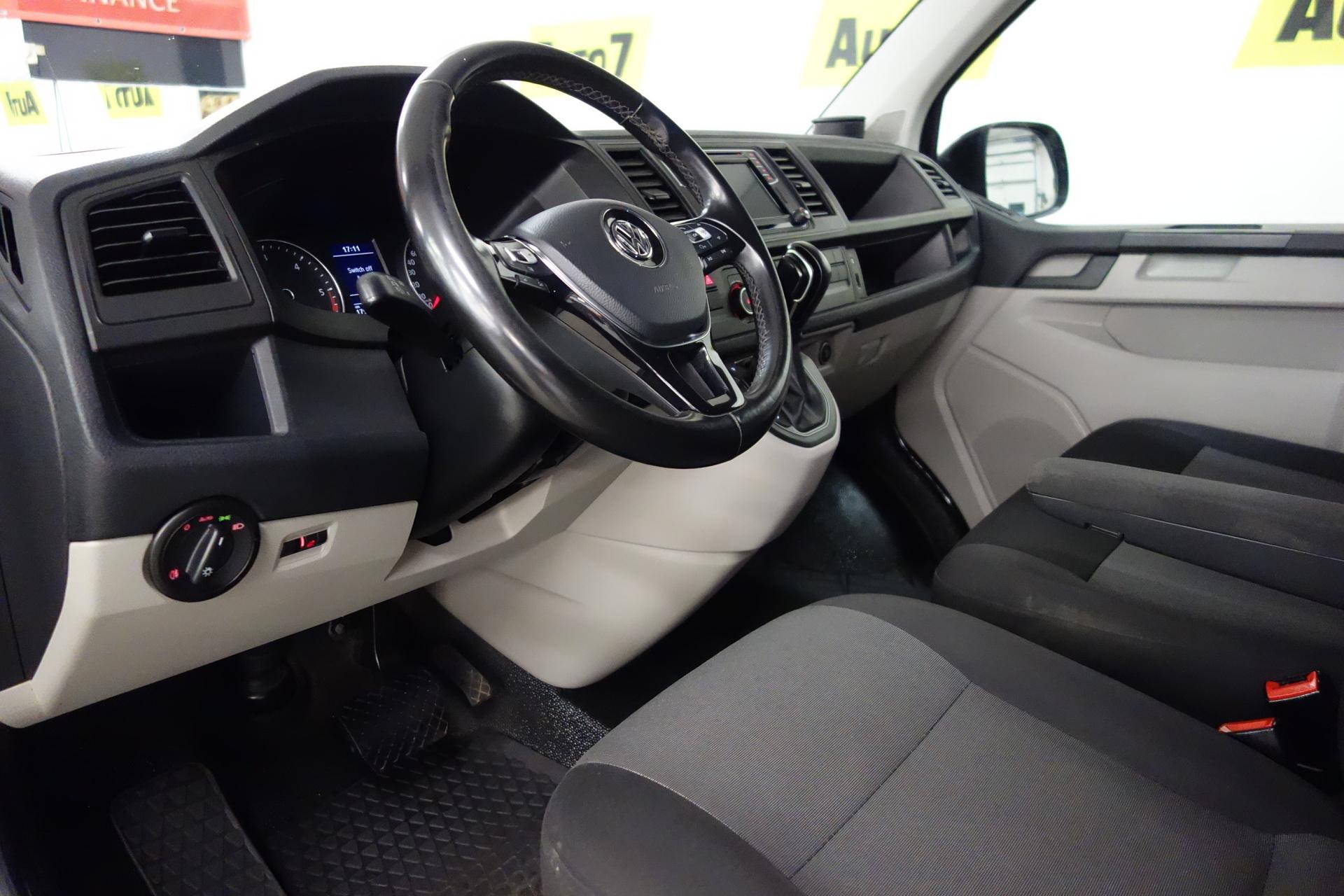 VOLKSWAGEN Transporter 2020