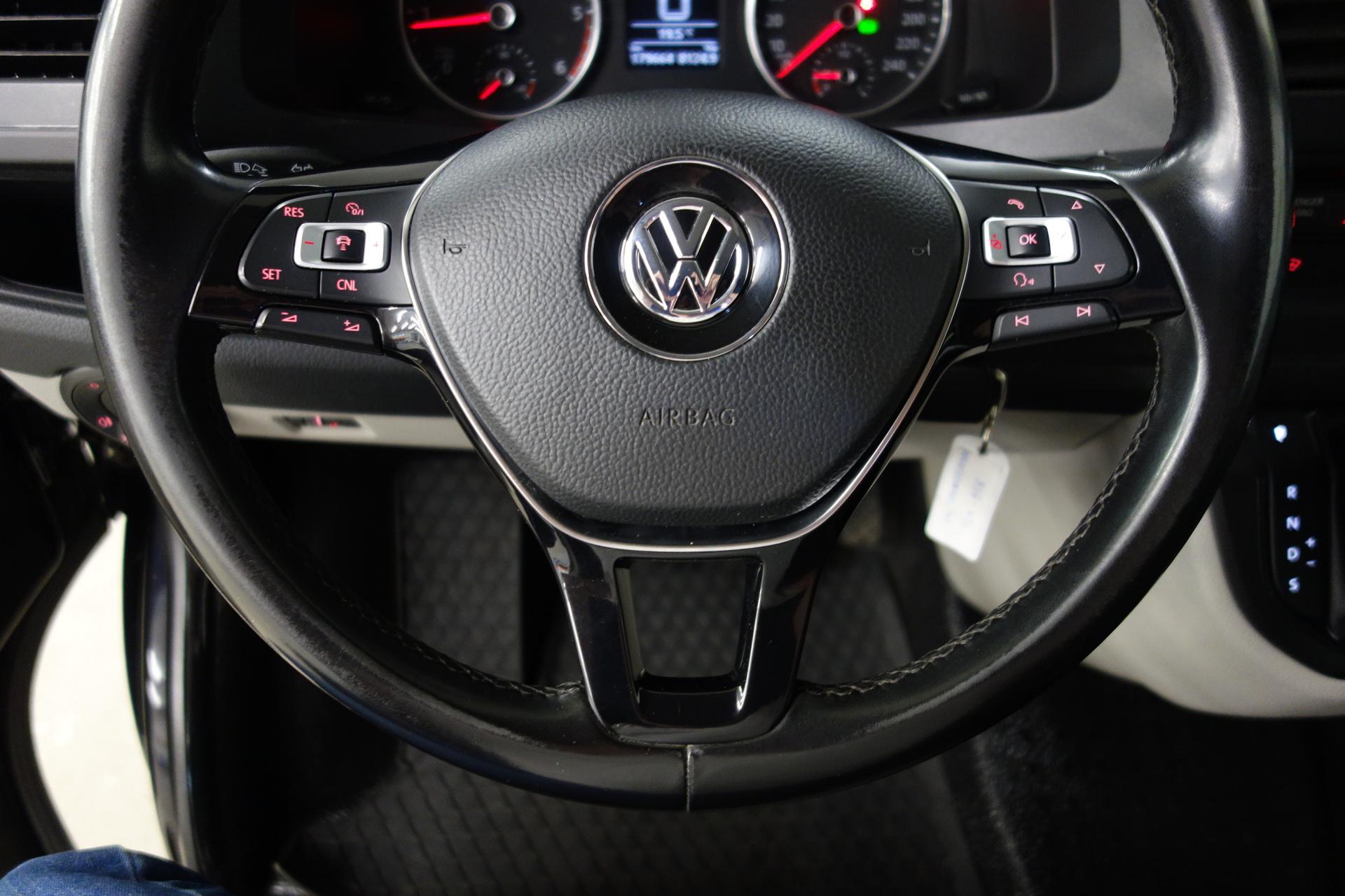 VOLKSWAGEN Transporter 2020