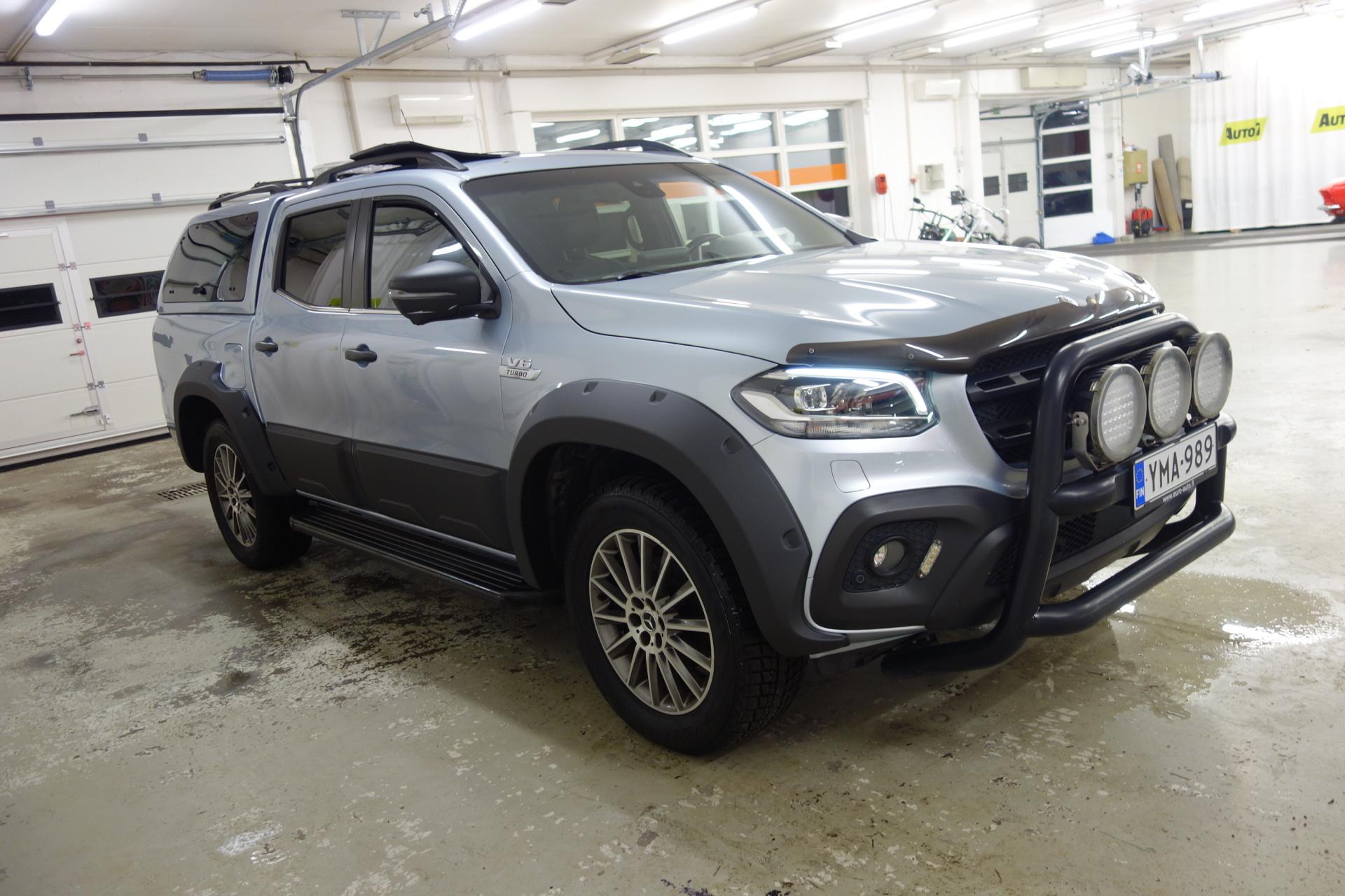 MERCEDES-BENZ X 2019