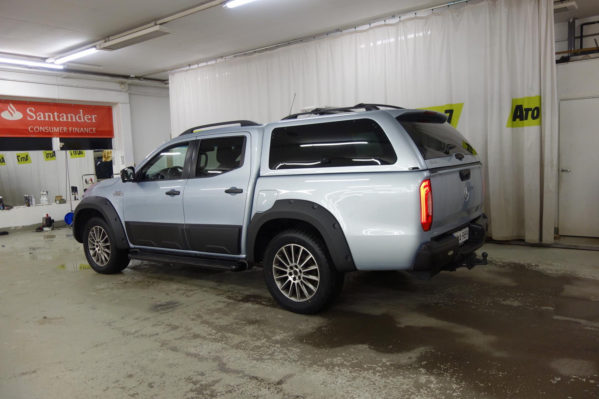 MERCEDES-BENZ X 2019