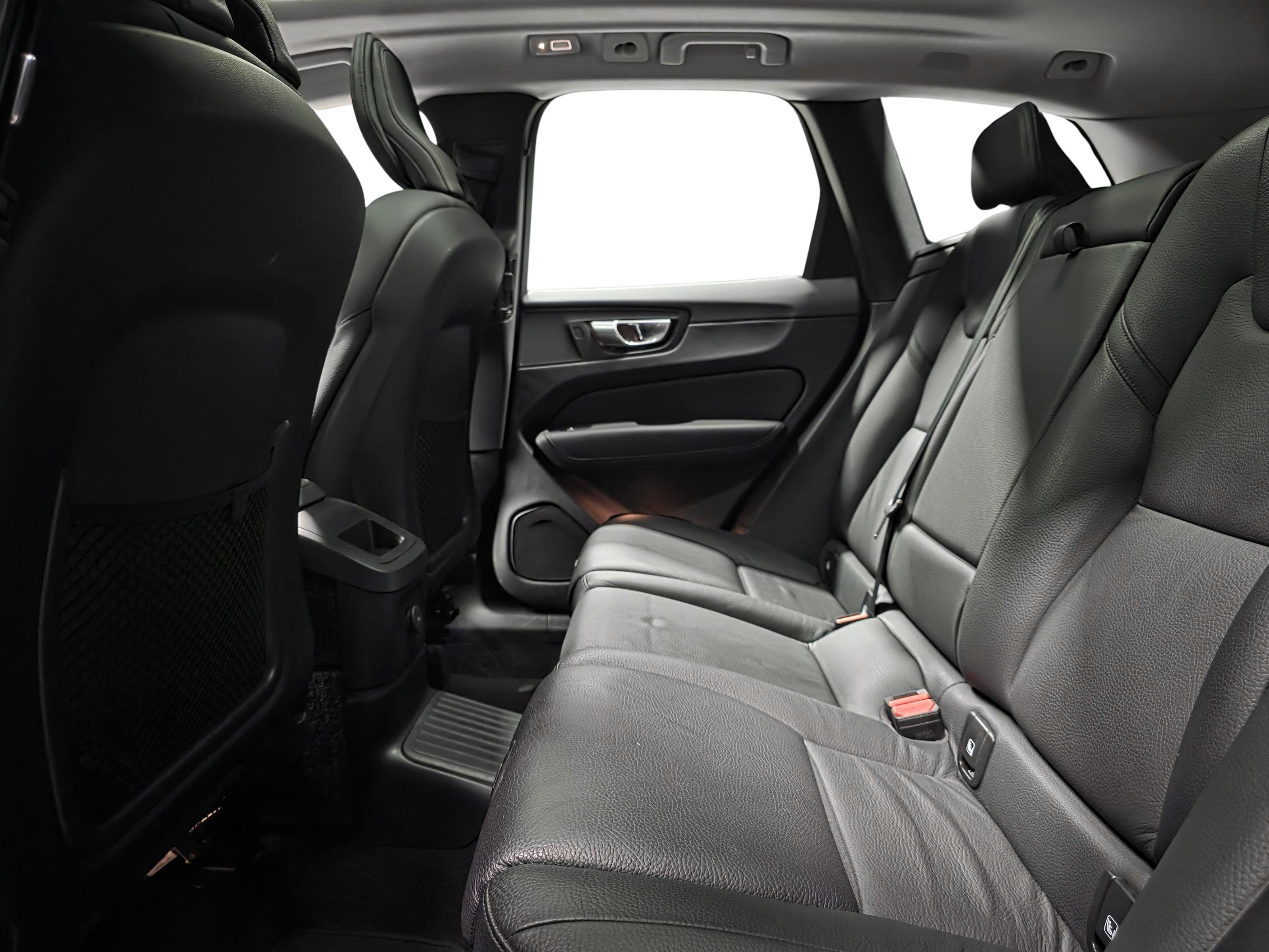 Volvo XC60 9