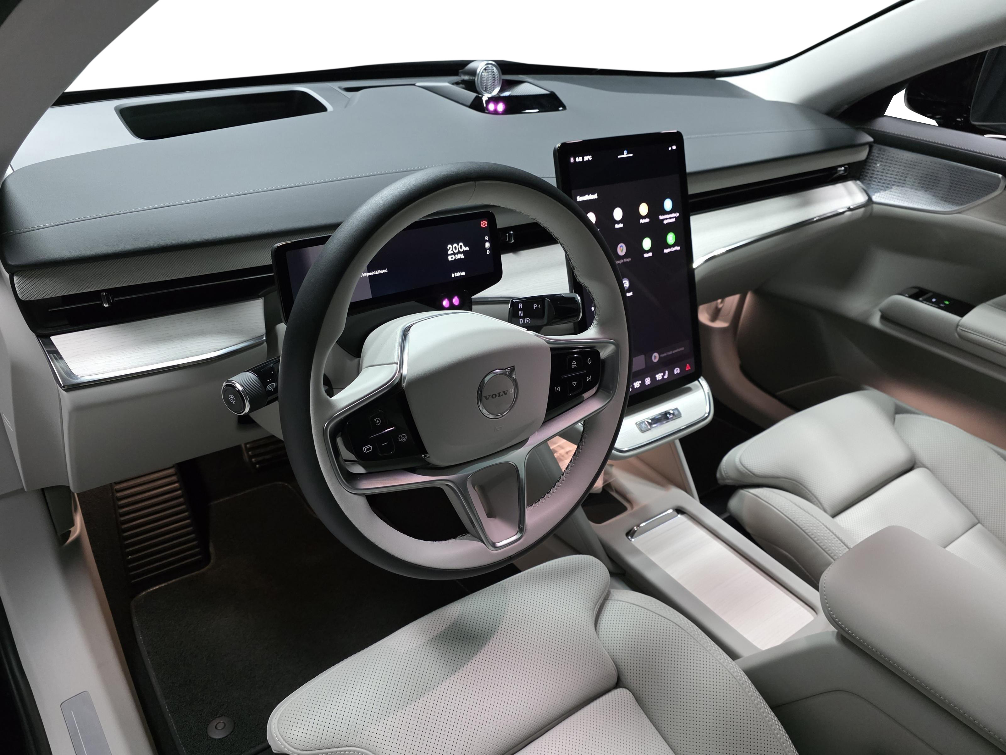 Volvo ES90 8