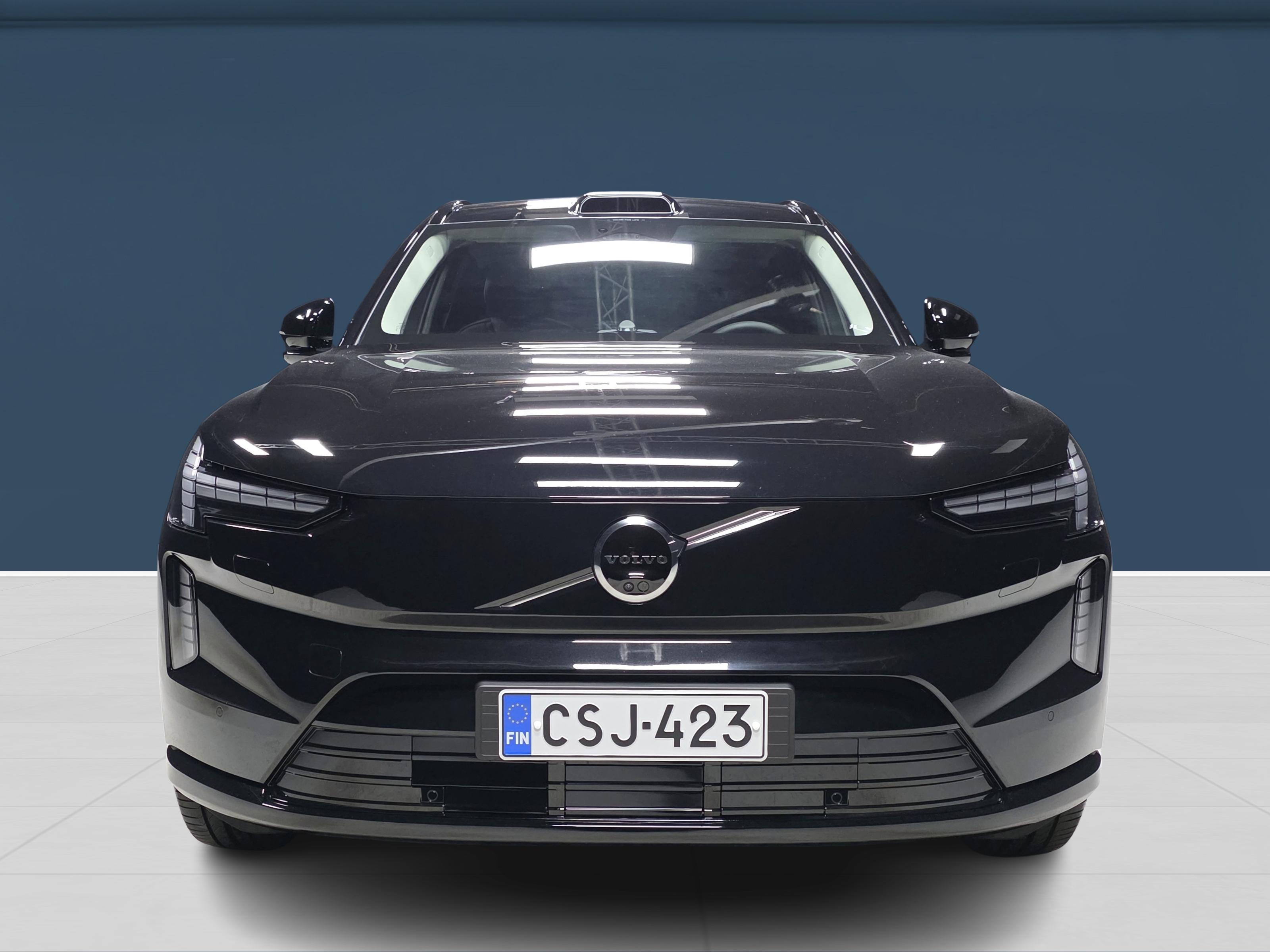 Volvo EX90 2