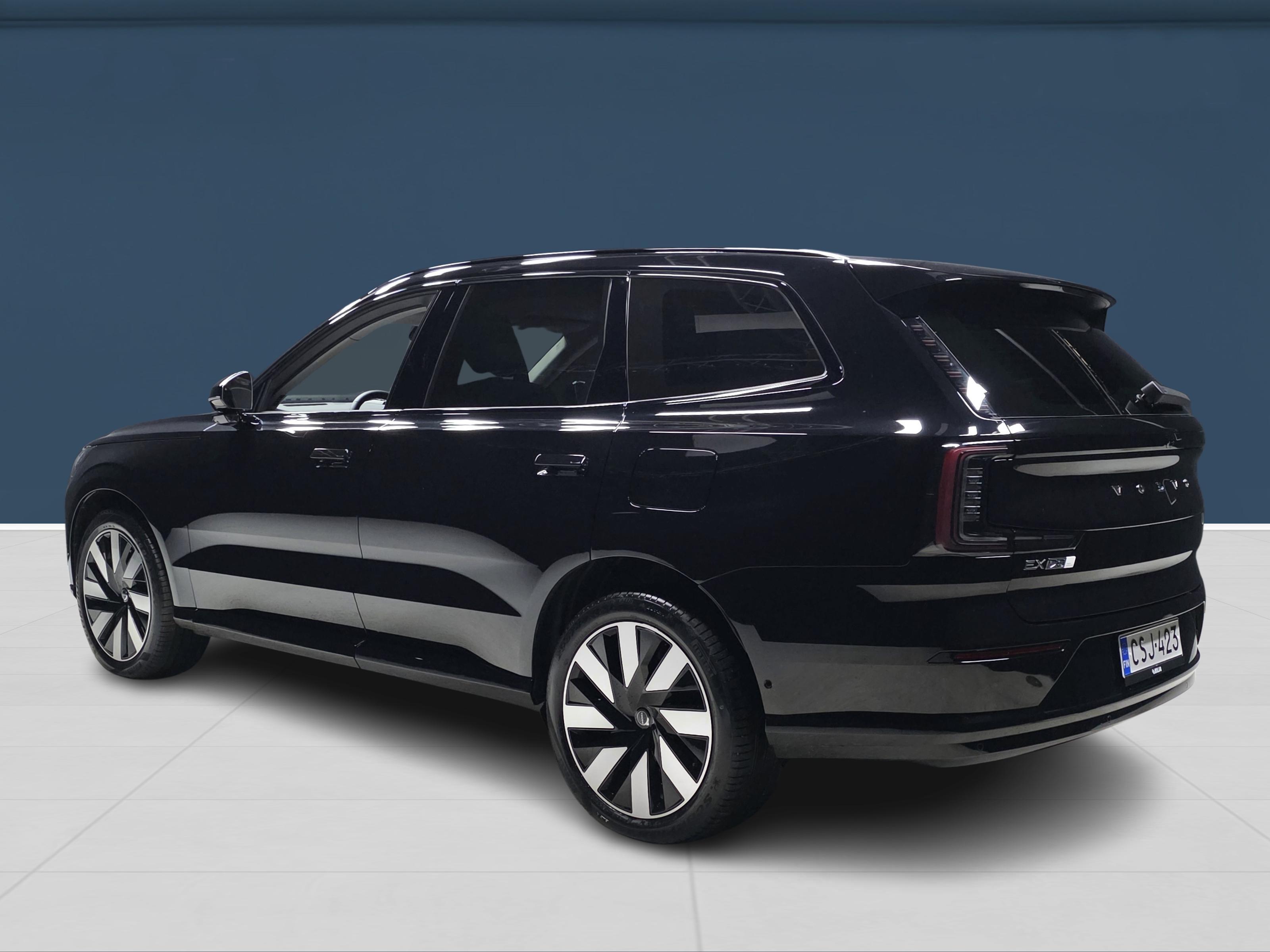 Volvo EX90 6