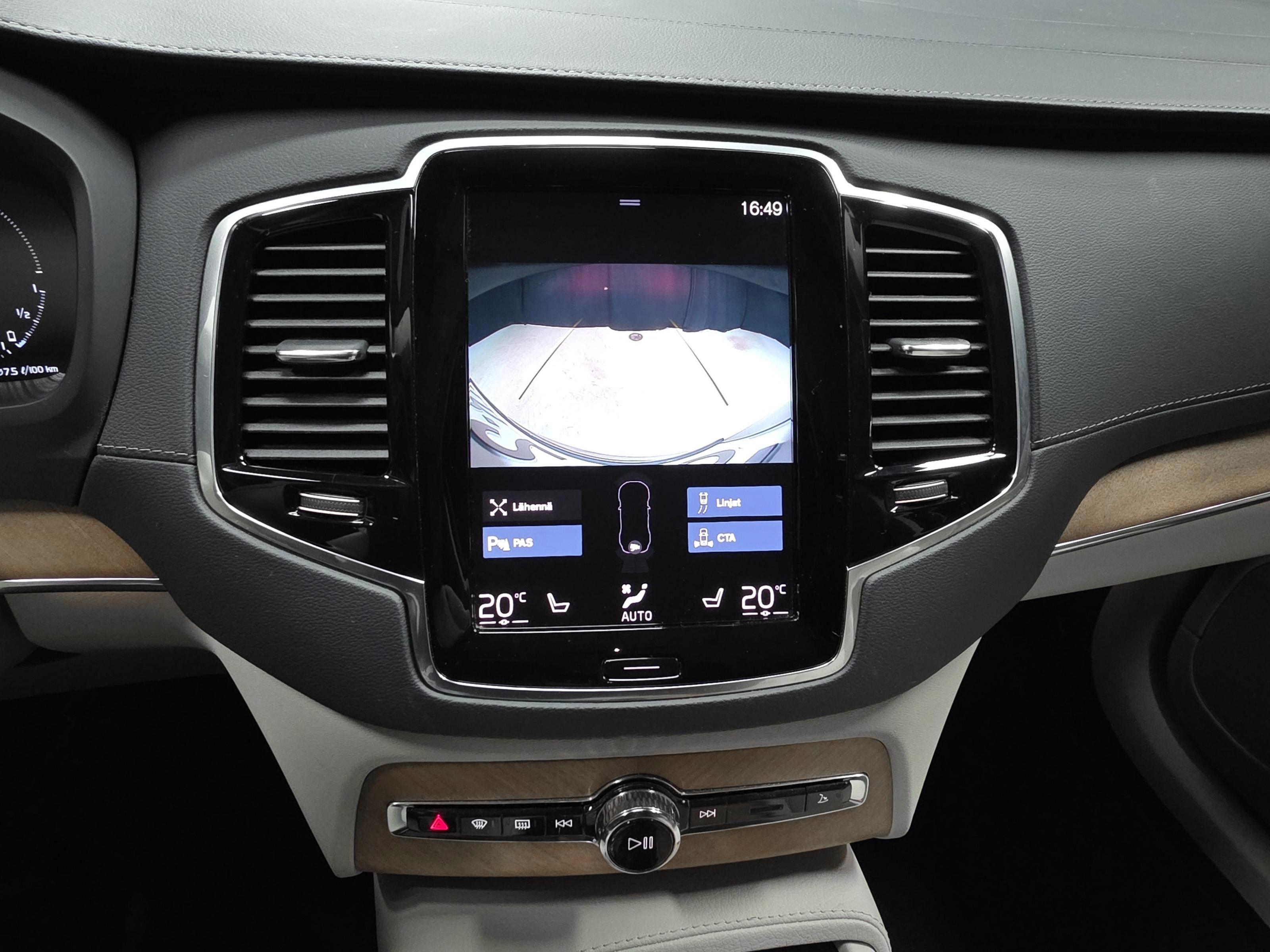 Volvo XC90 14