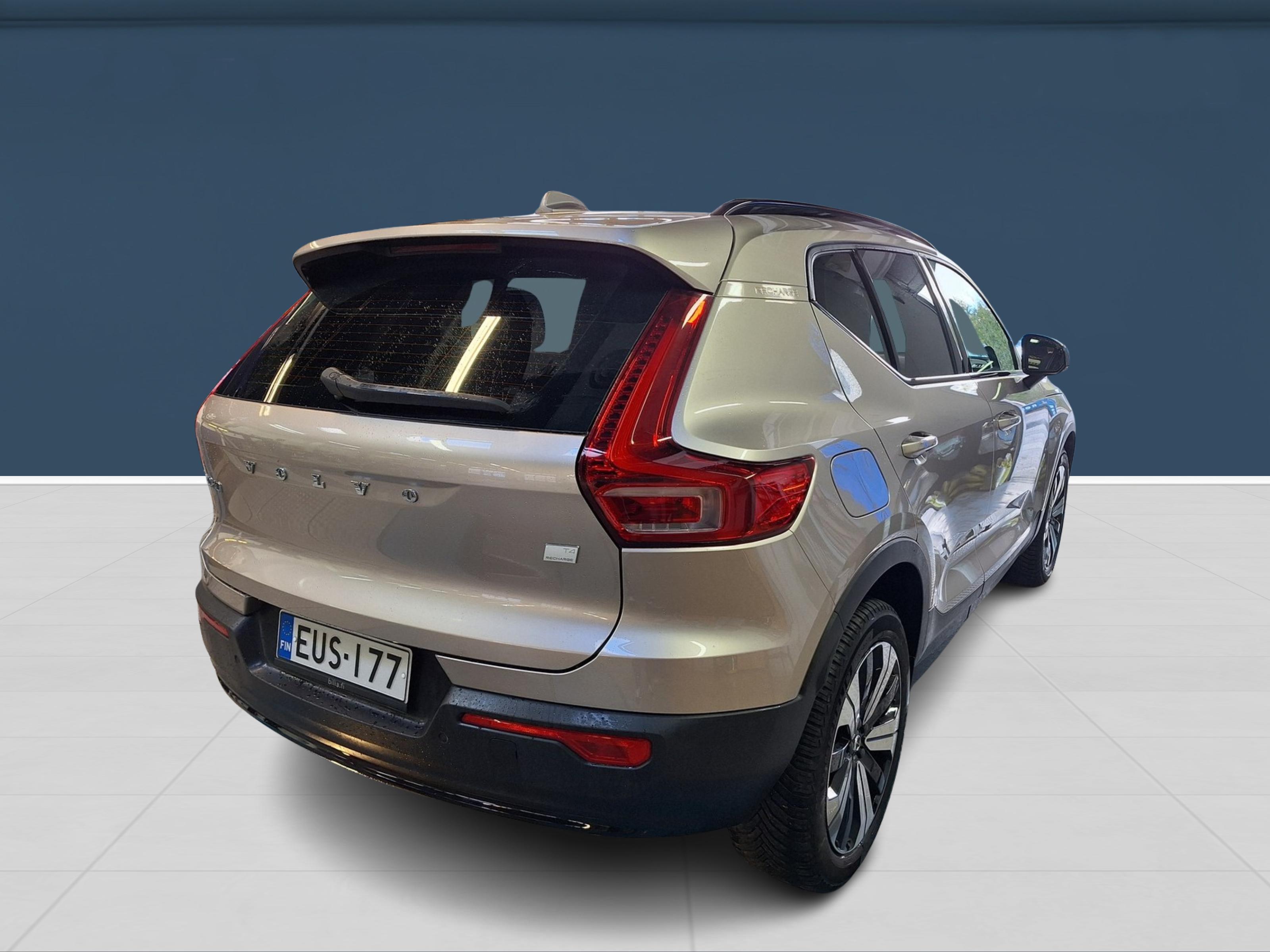 Volvo XC40 3