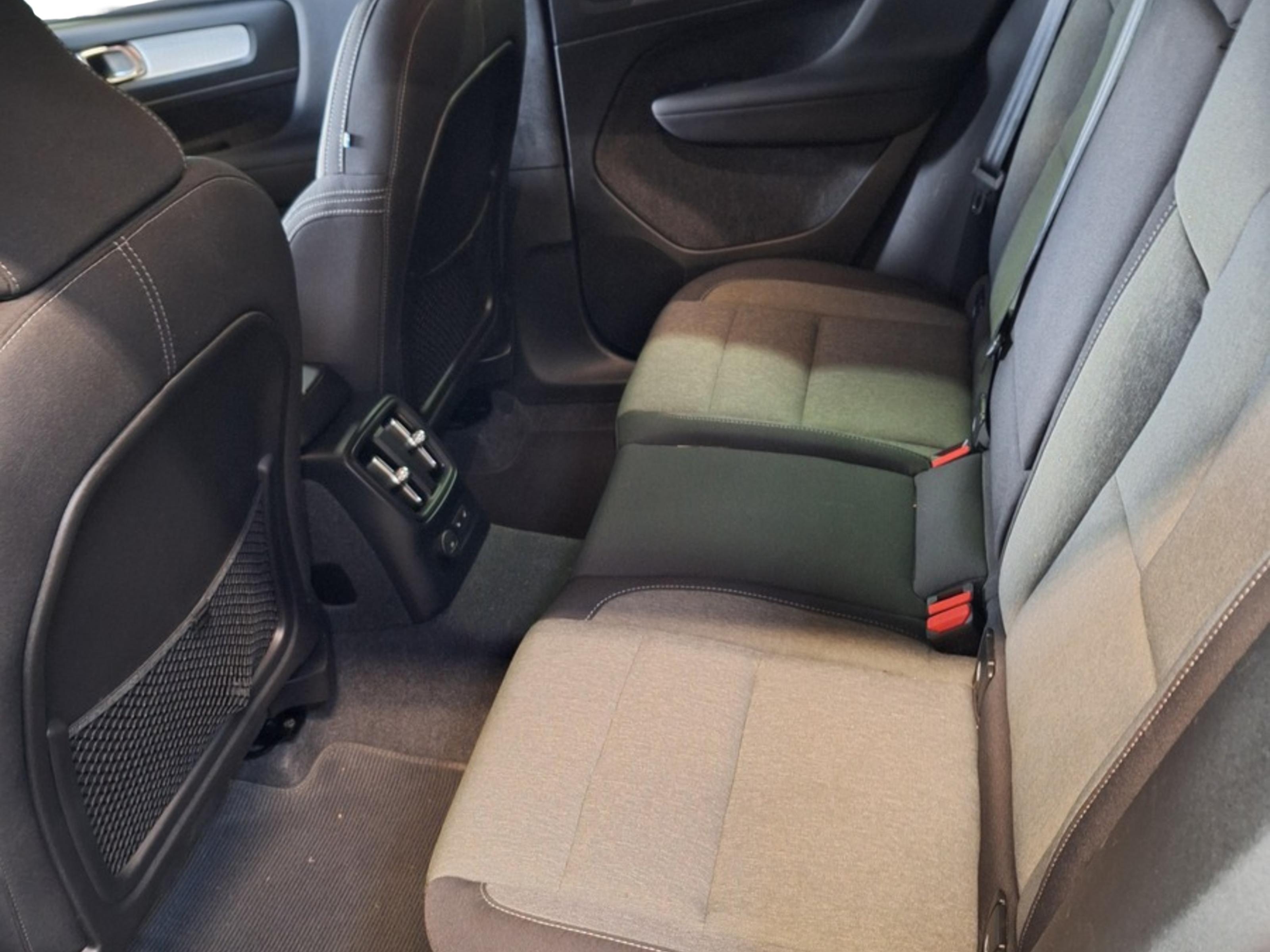Volvo XC40 6