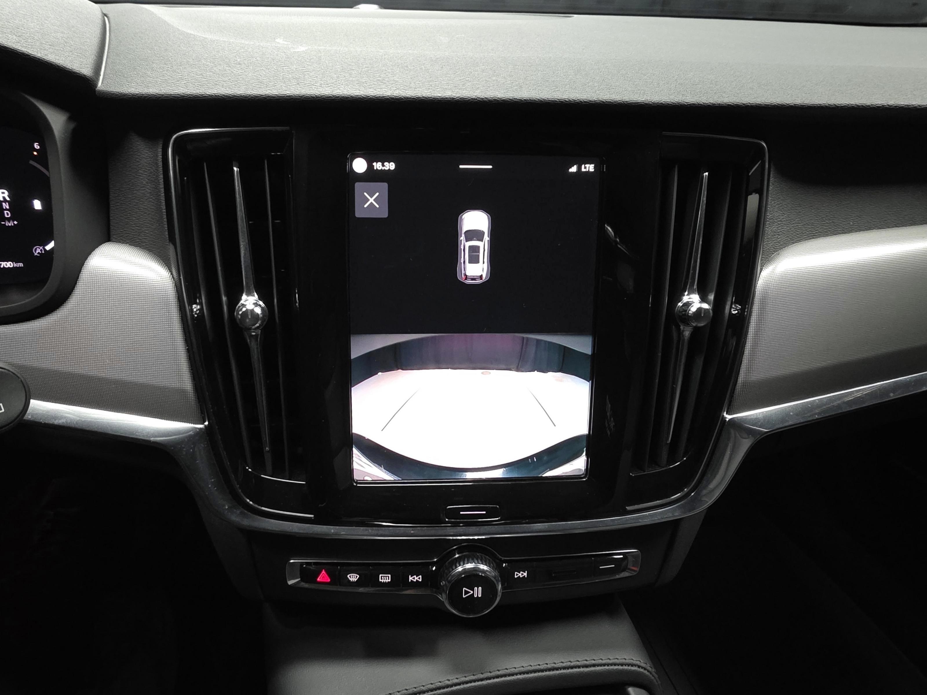 Volvo V90 13