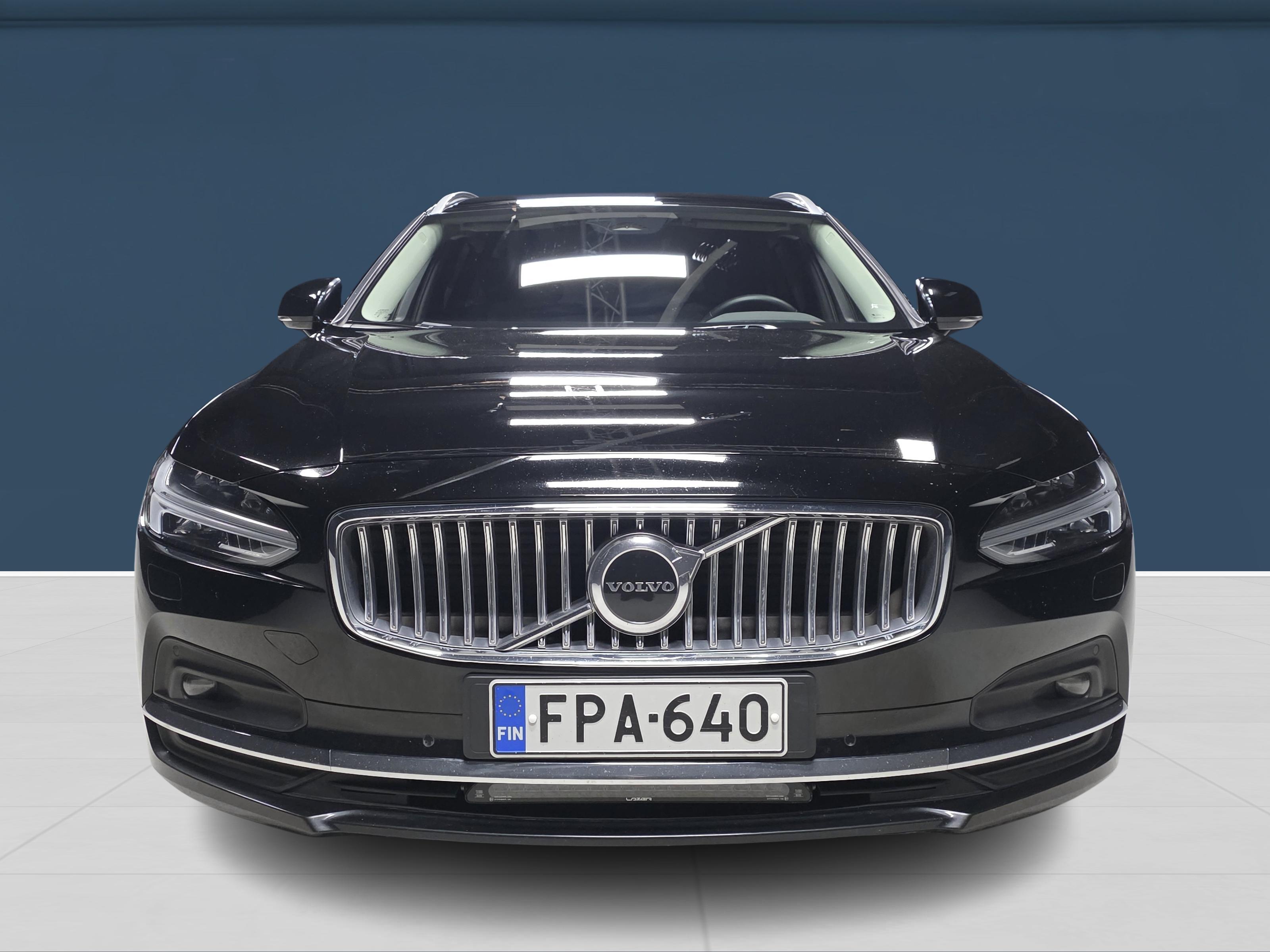 Volvo V90 2