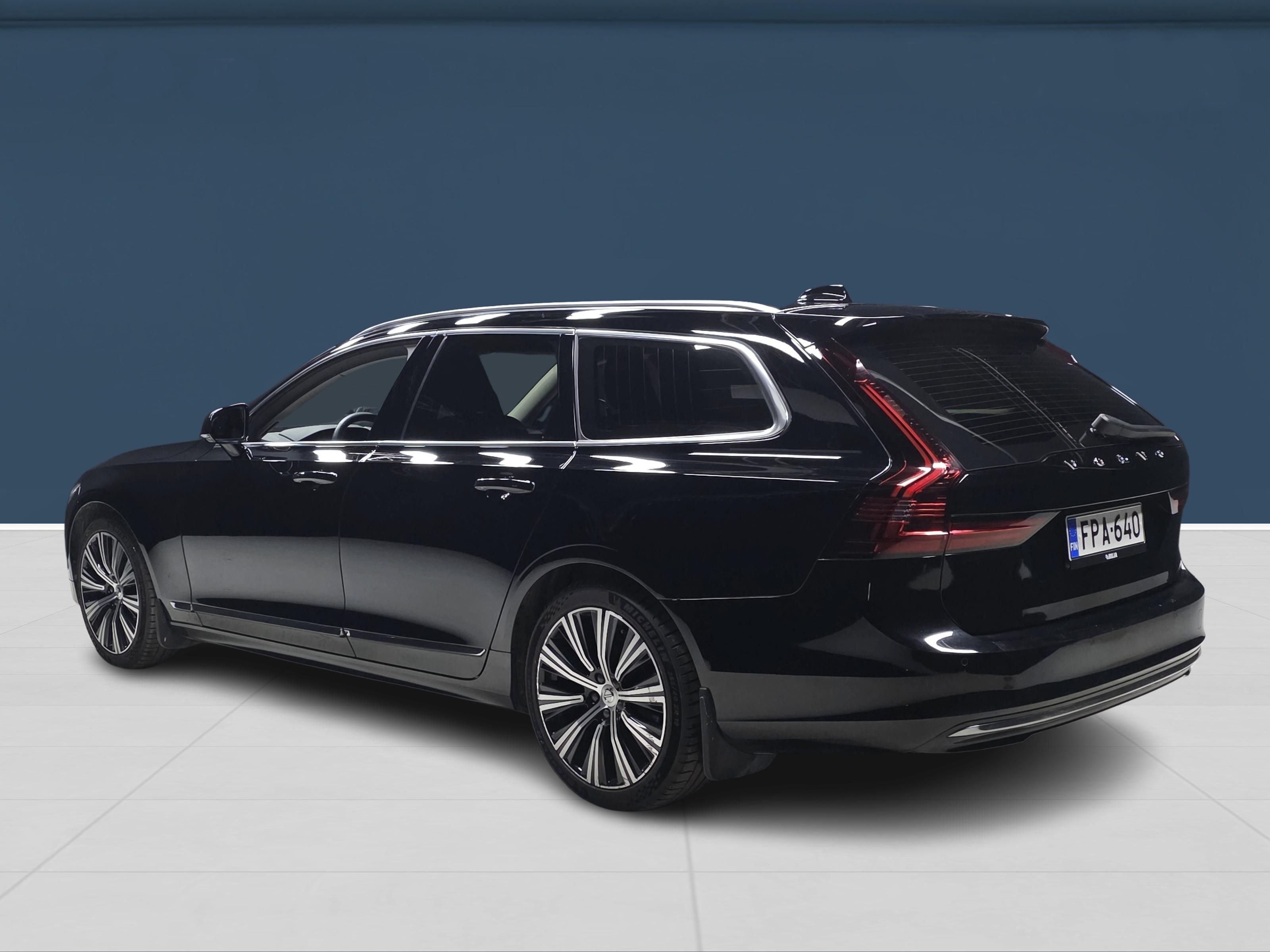 Volvo V90 6