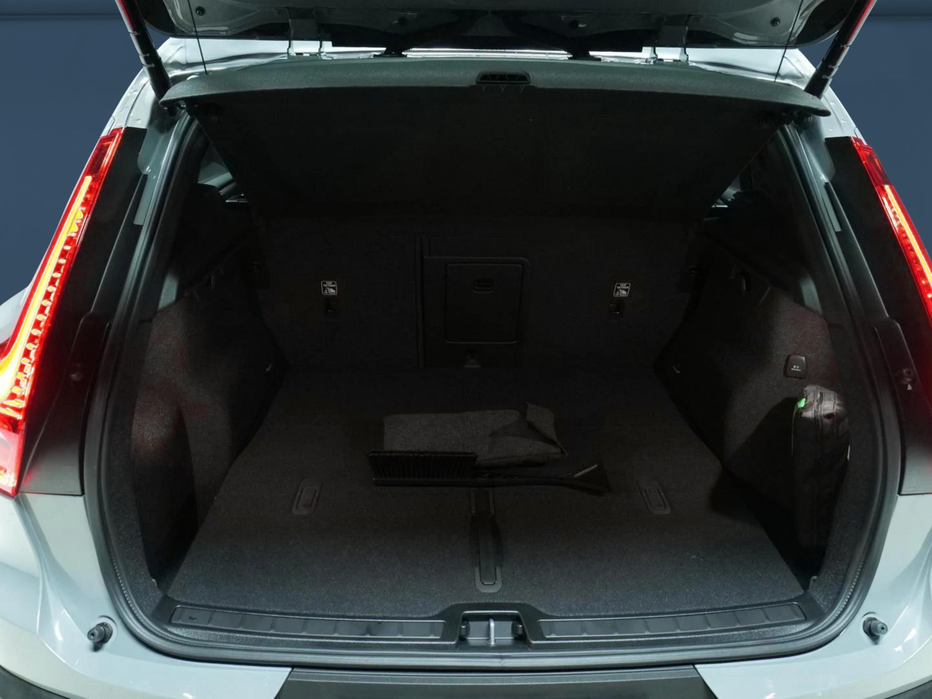 Volvo XC40 11