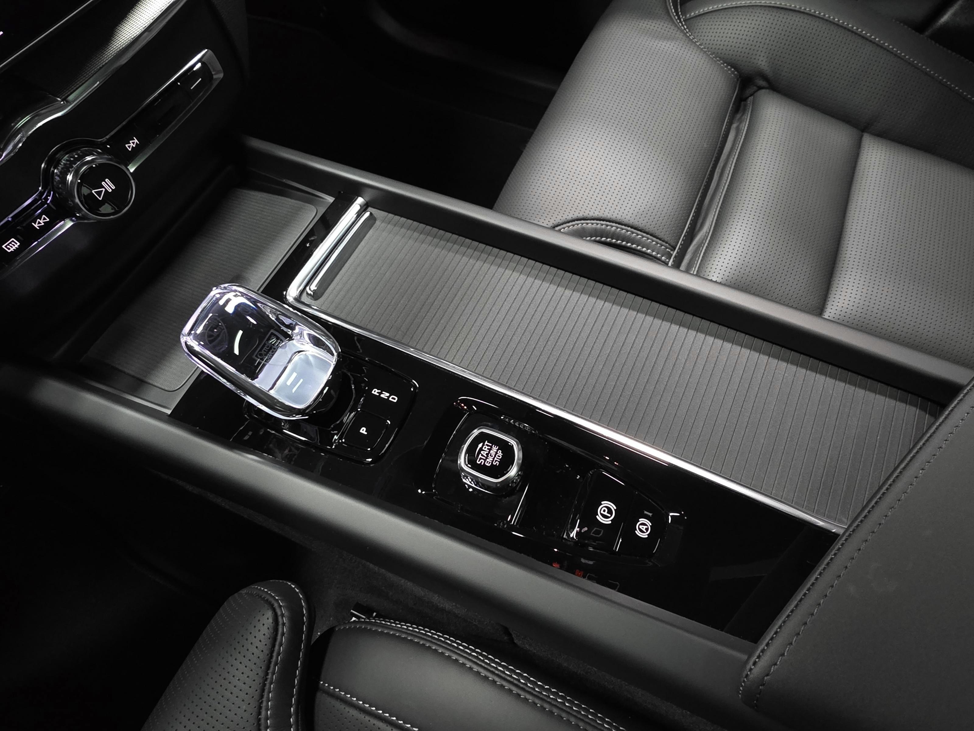 Volvo XC60 13