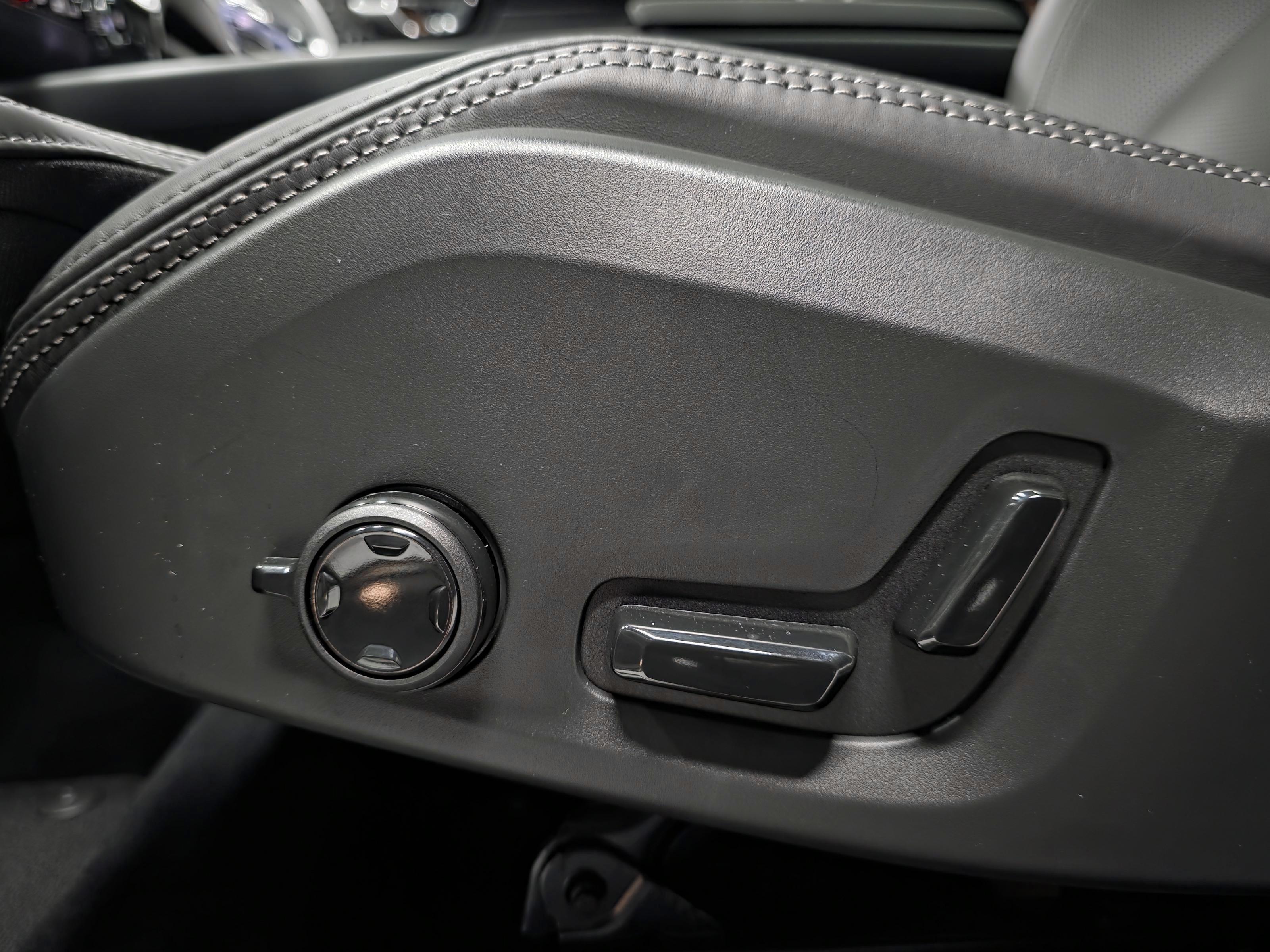 Volvo XC60 15