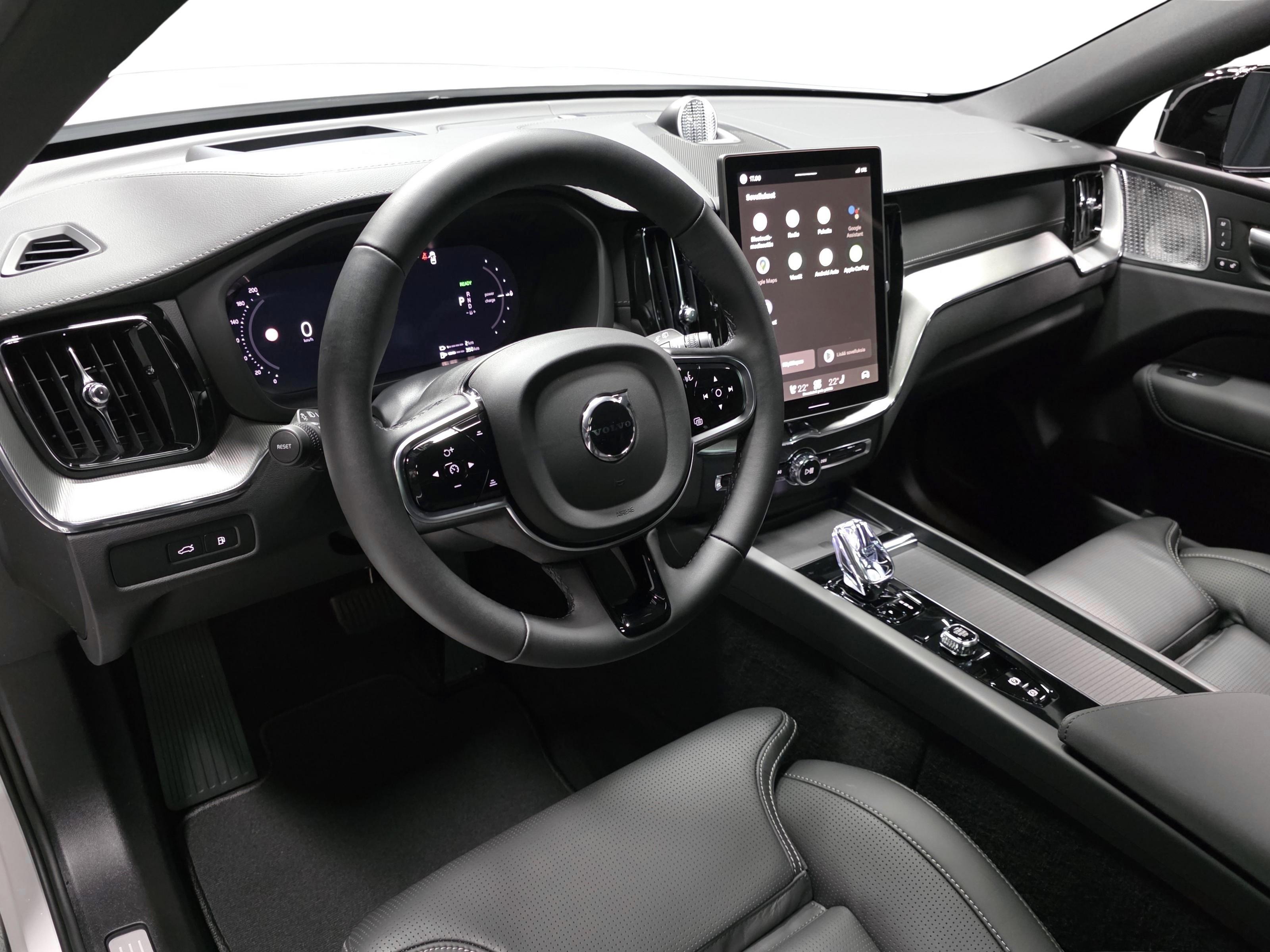 Volvo XC60 8