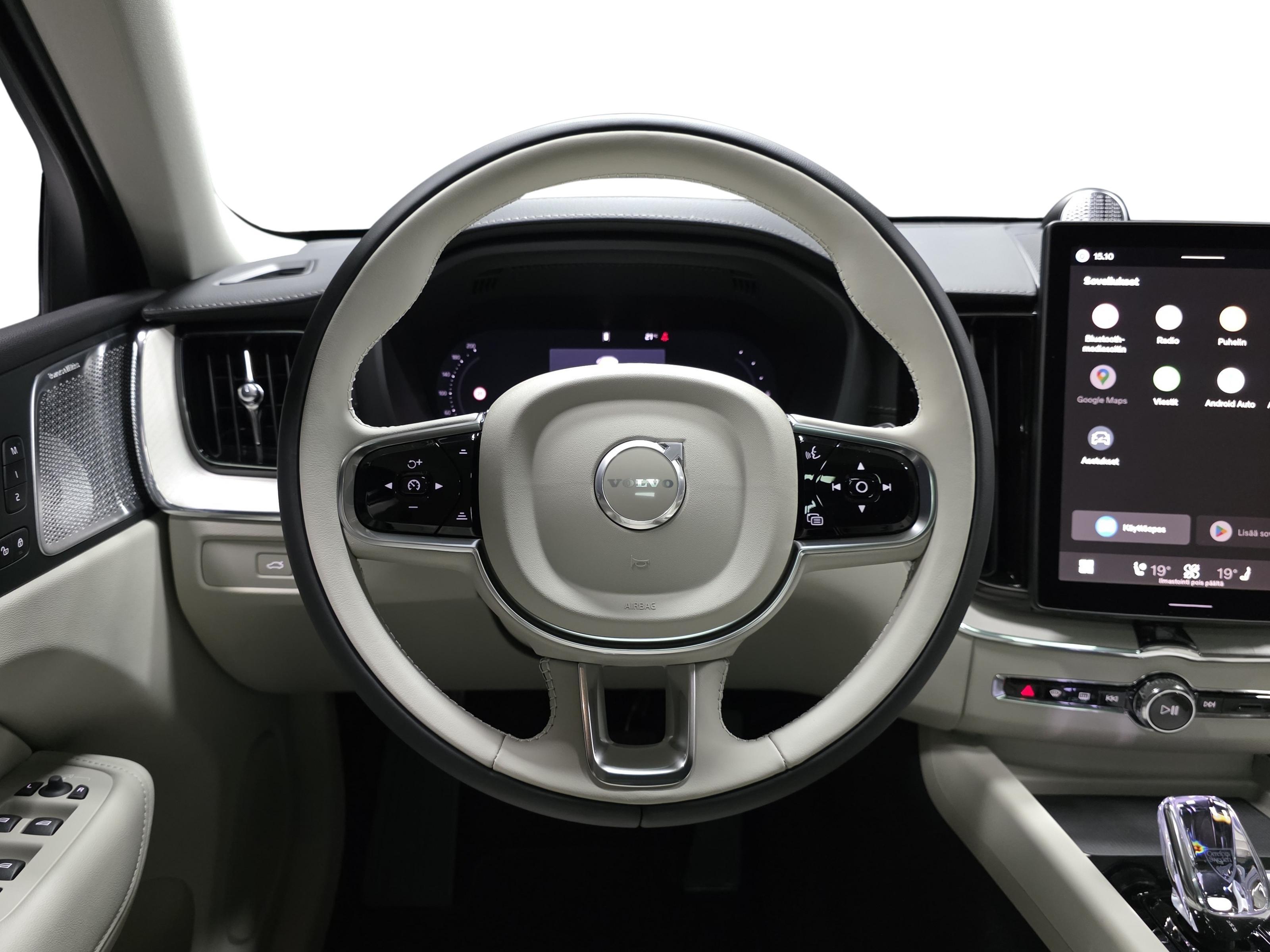 Volvo XC60 10