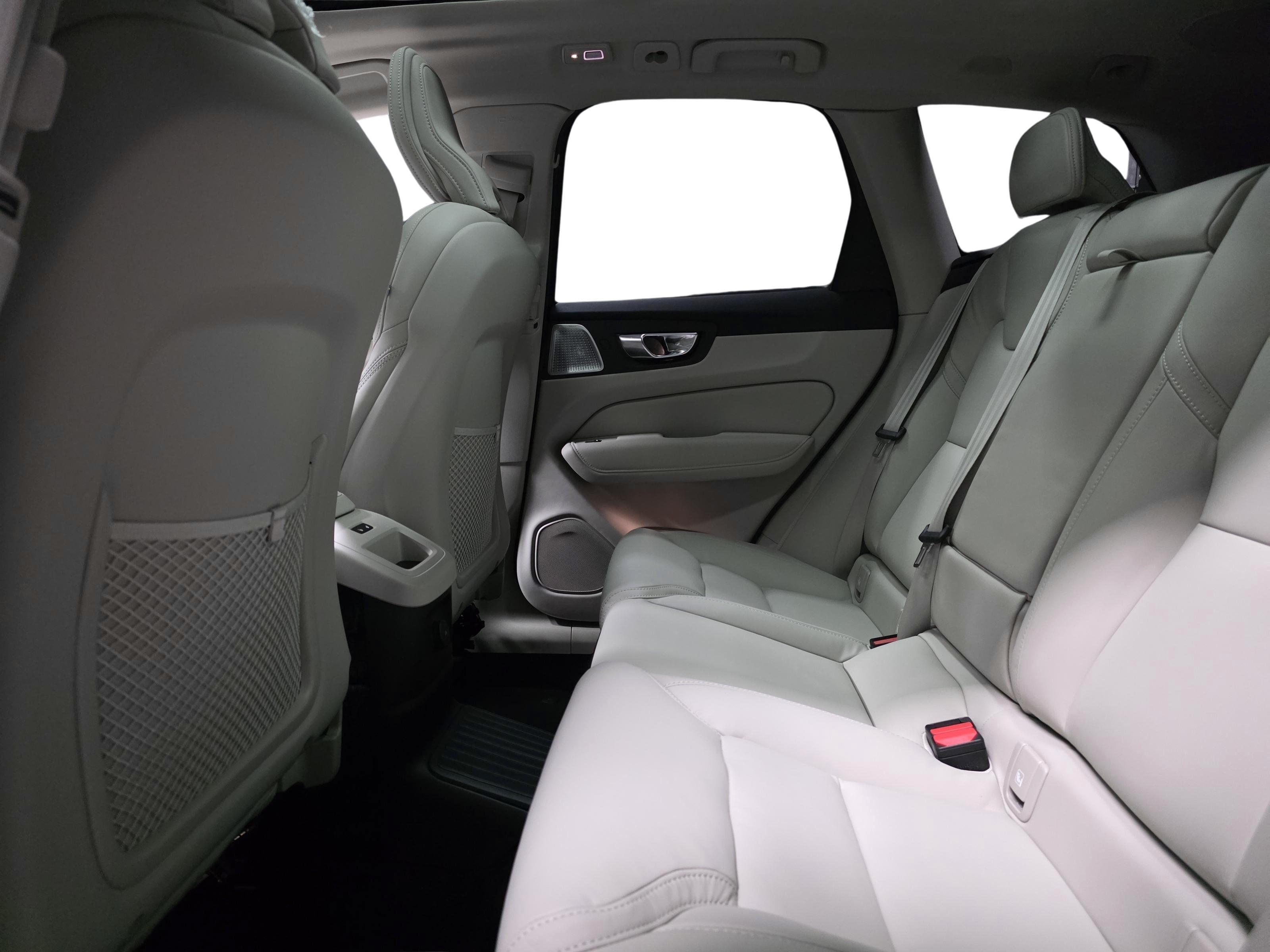 Volvo XC60 9