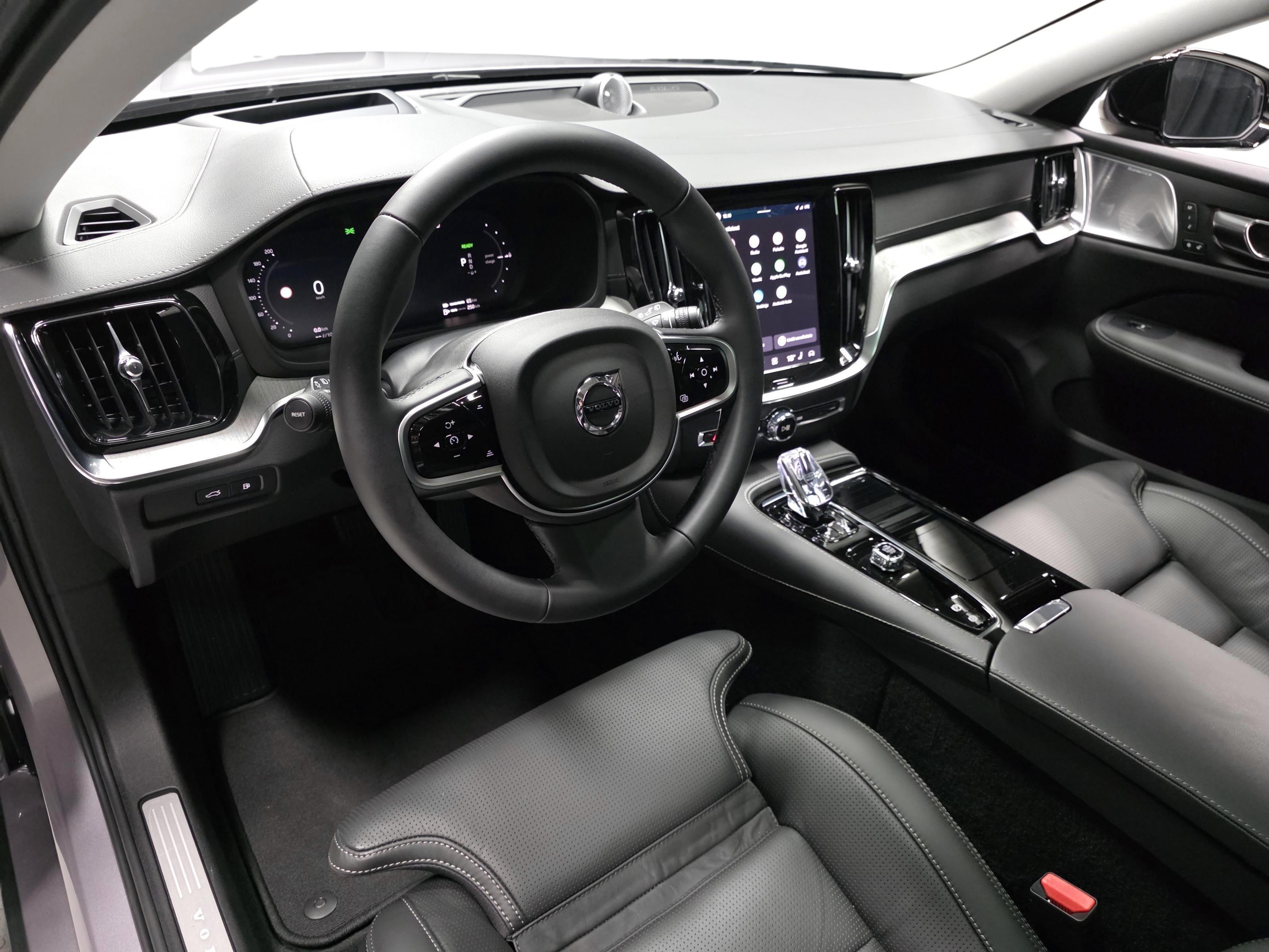 Volvo V60 8