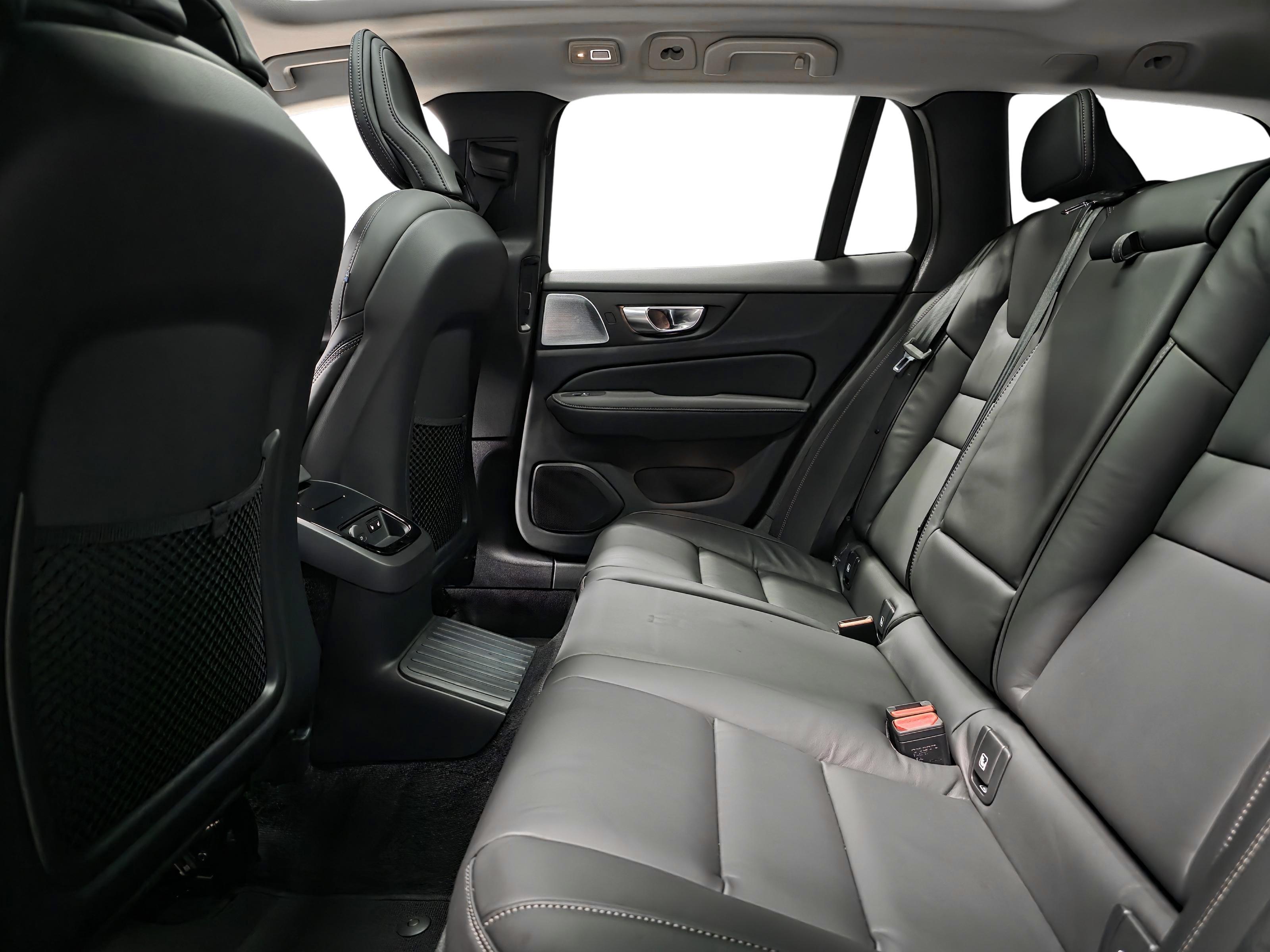 Volvo V60 9