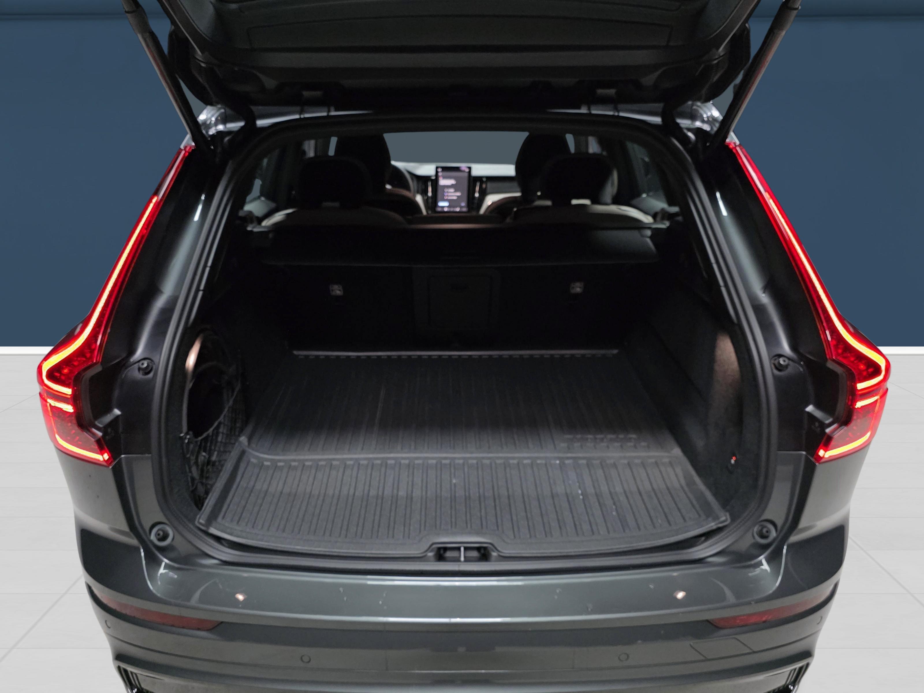 Volvo XC60 11