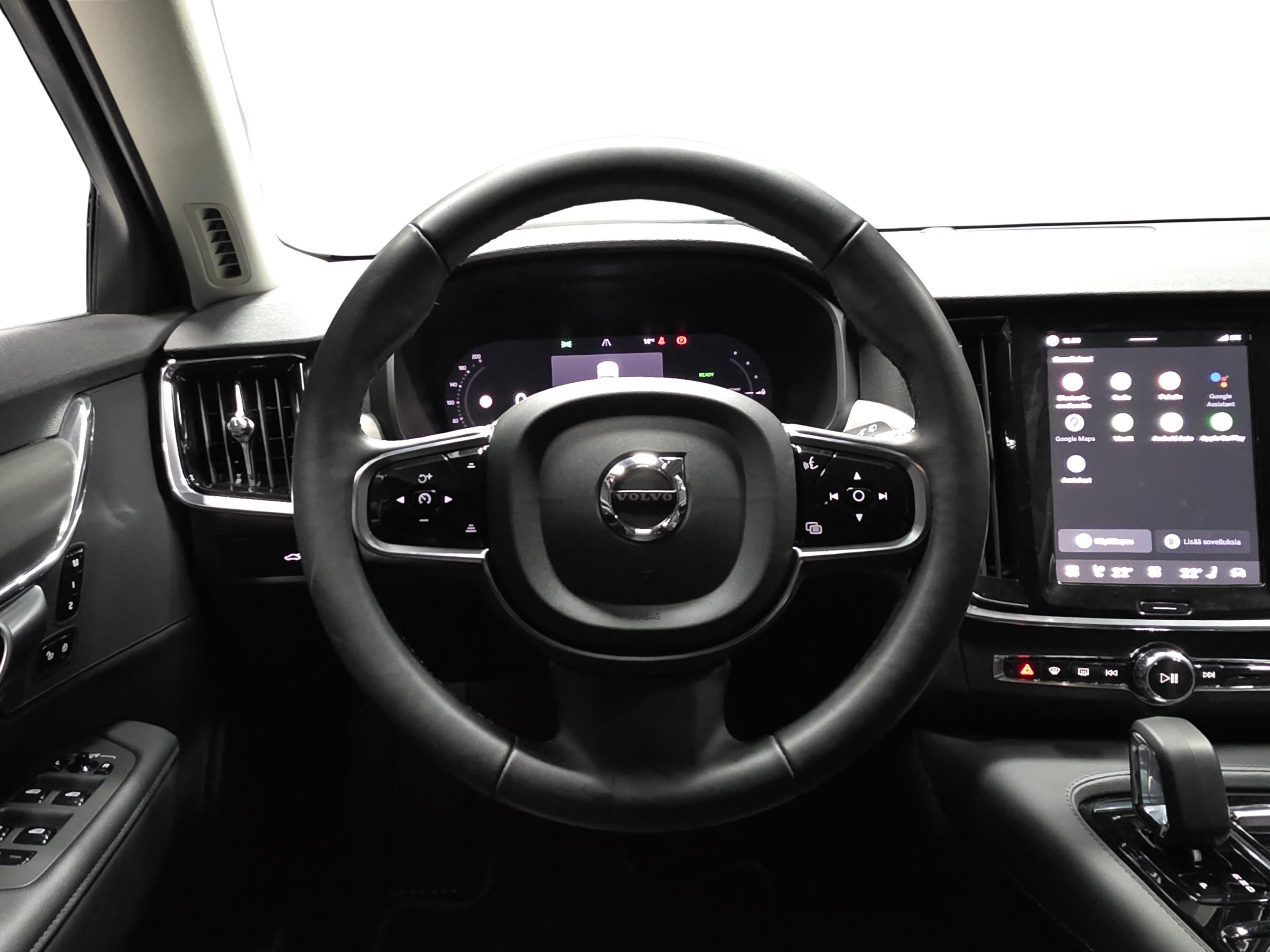Volvo V90 10