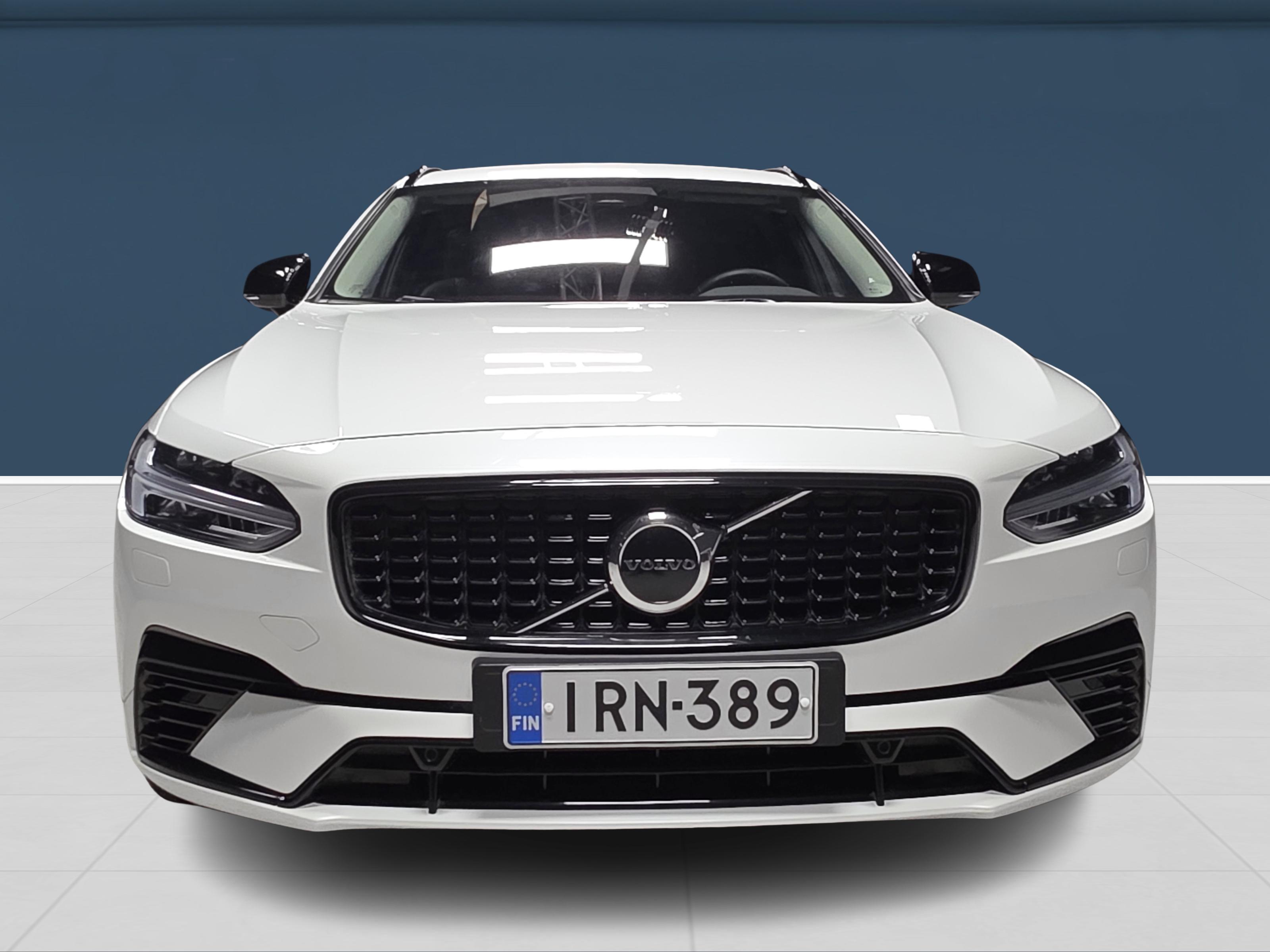 Volvo V90 2