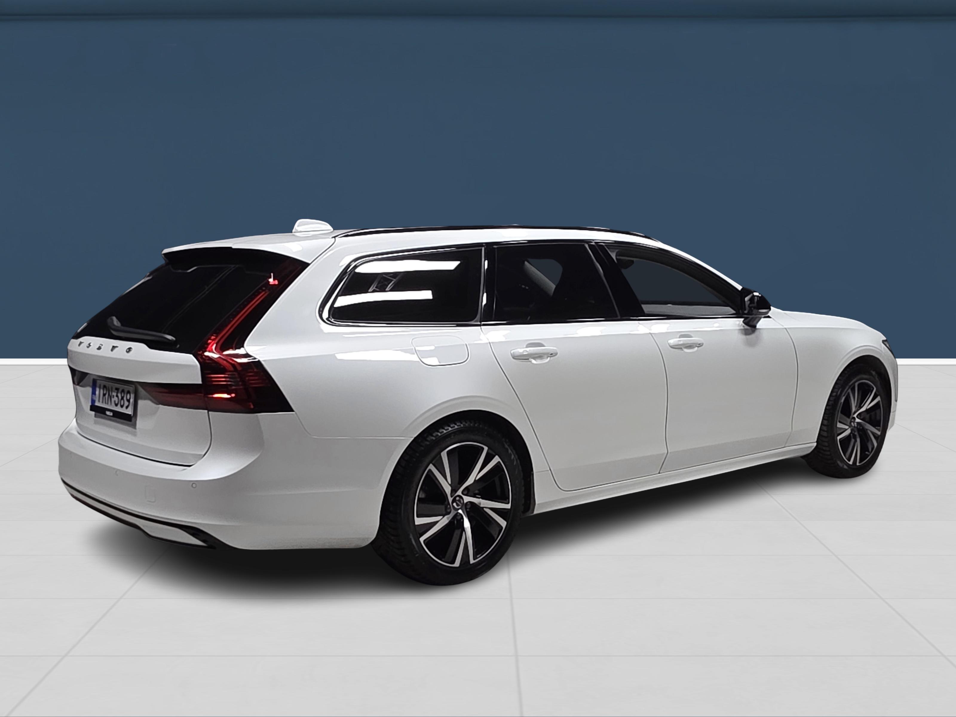 Volvo V90 4