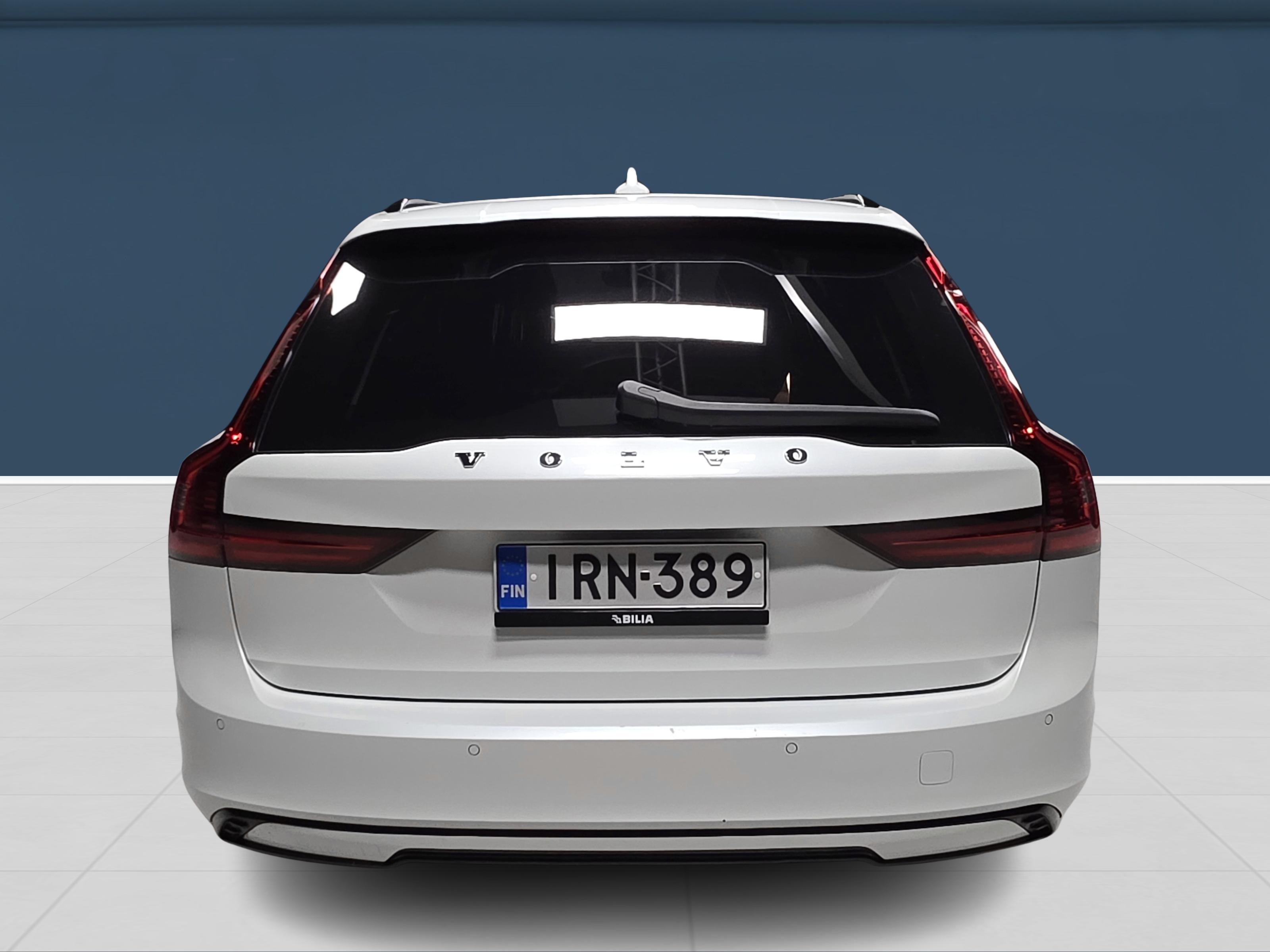 Volvo V90 5