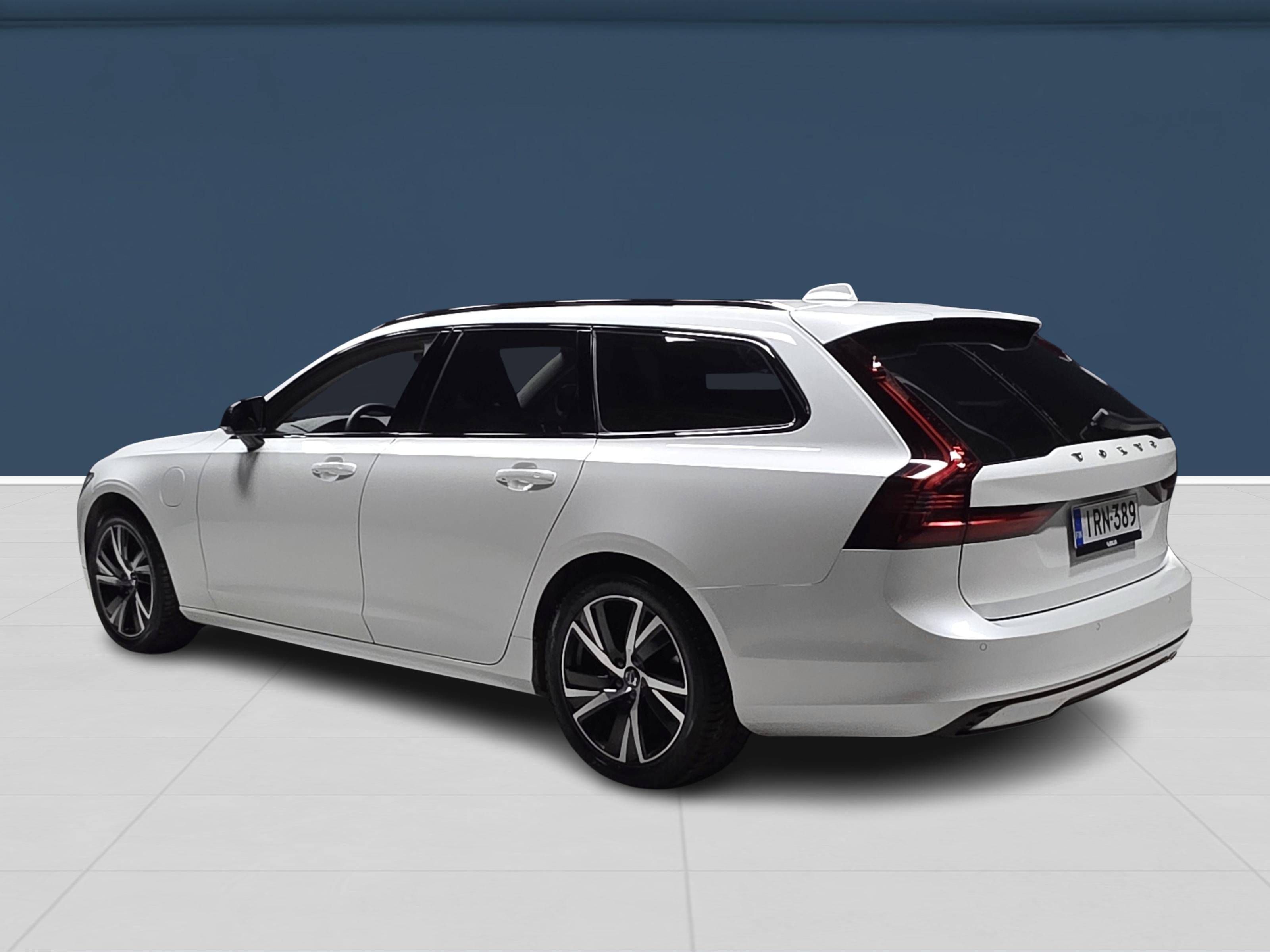 Volvo V90 6