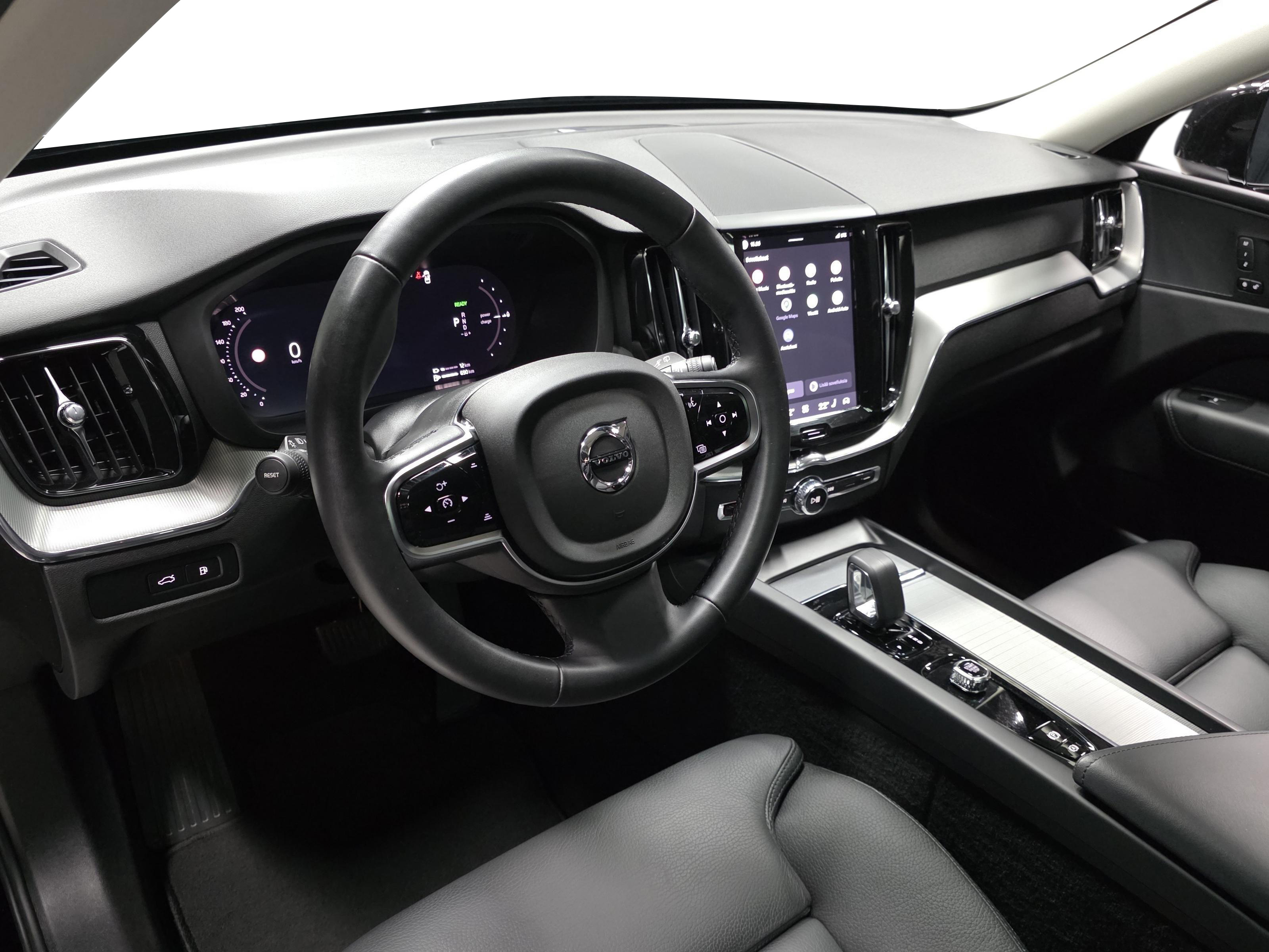 Volvo XC60 8