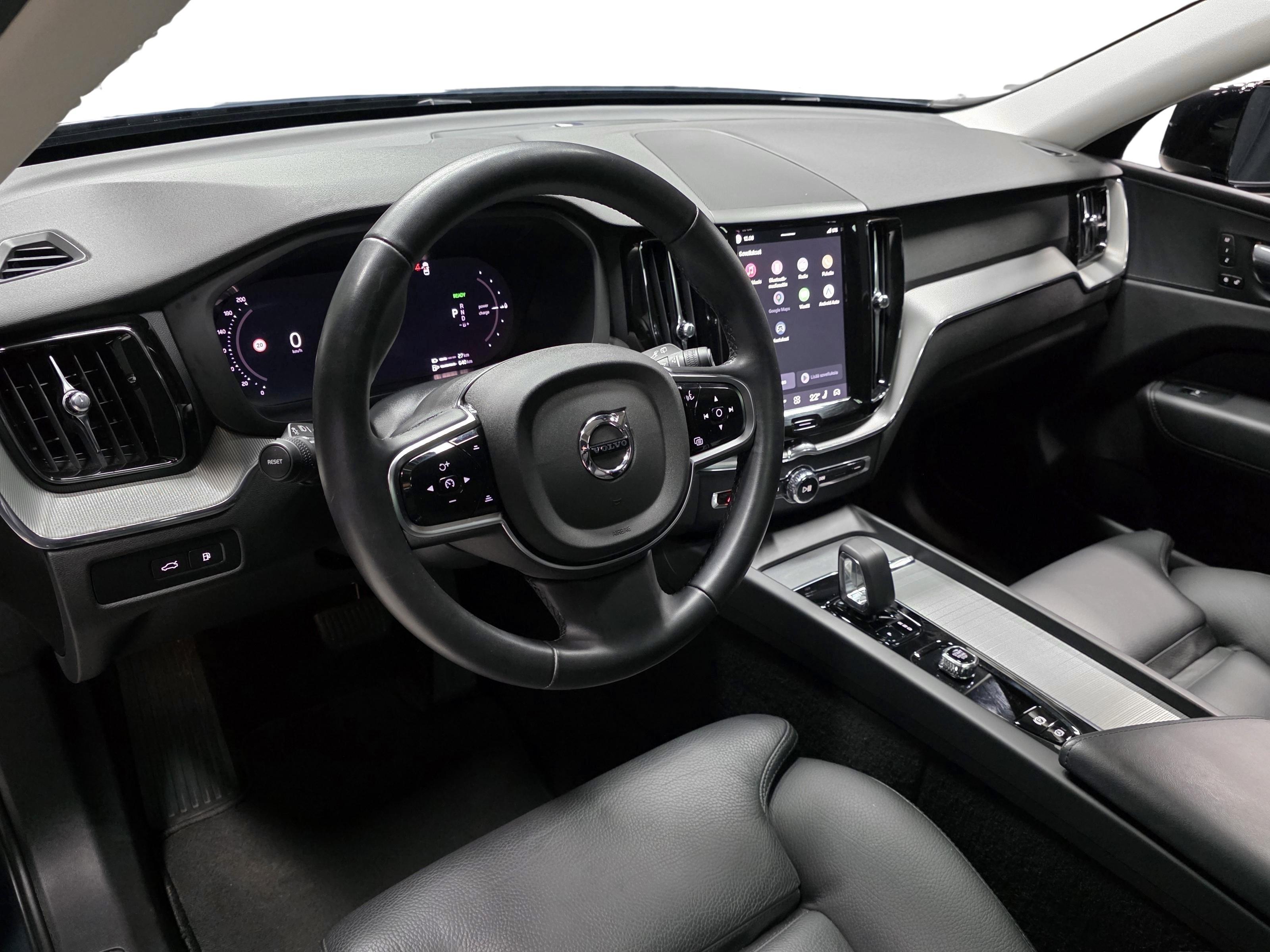 Volvo XC60 8
