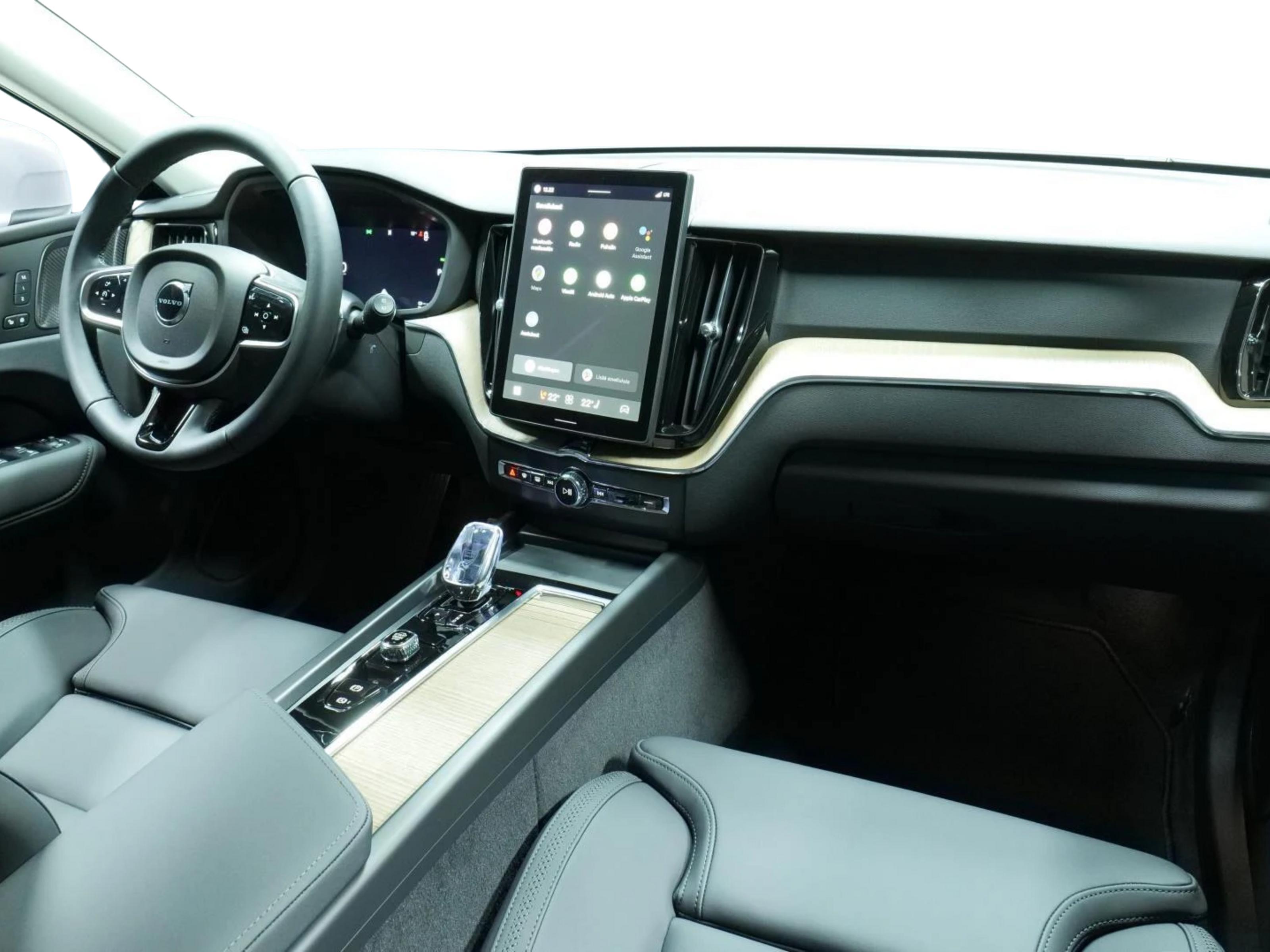 Volvo XC60 13