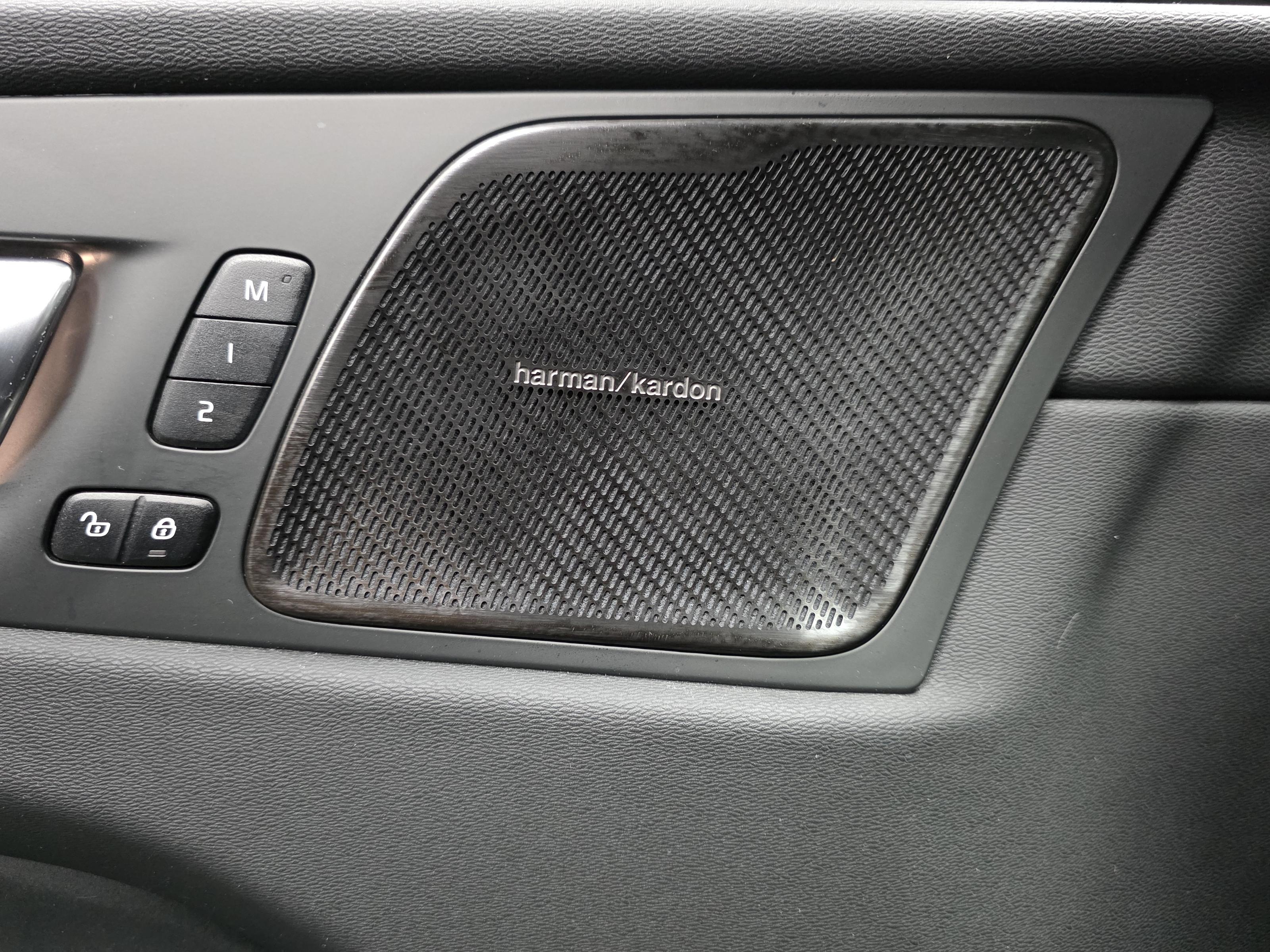 Volvo XC60 15