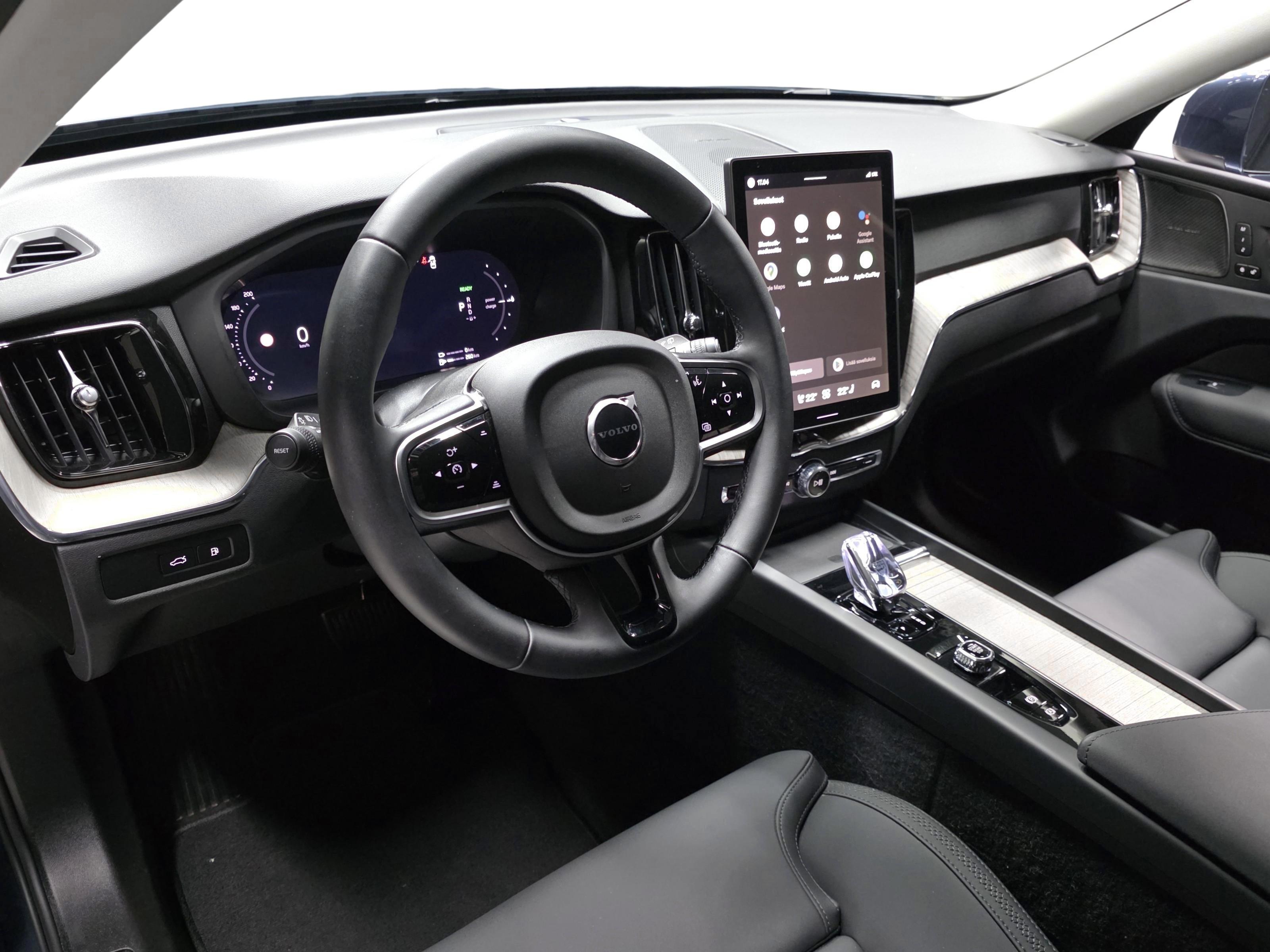 Volvo XC60 8