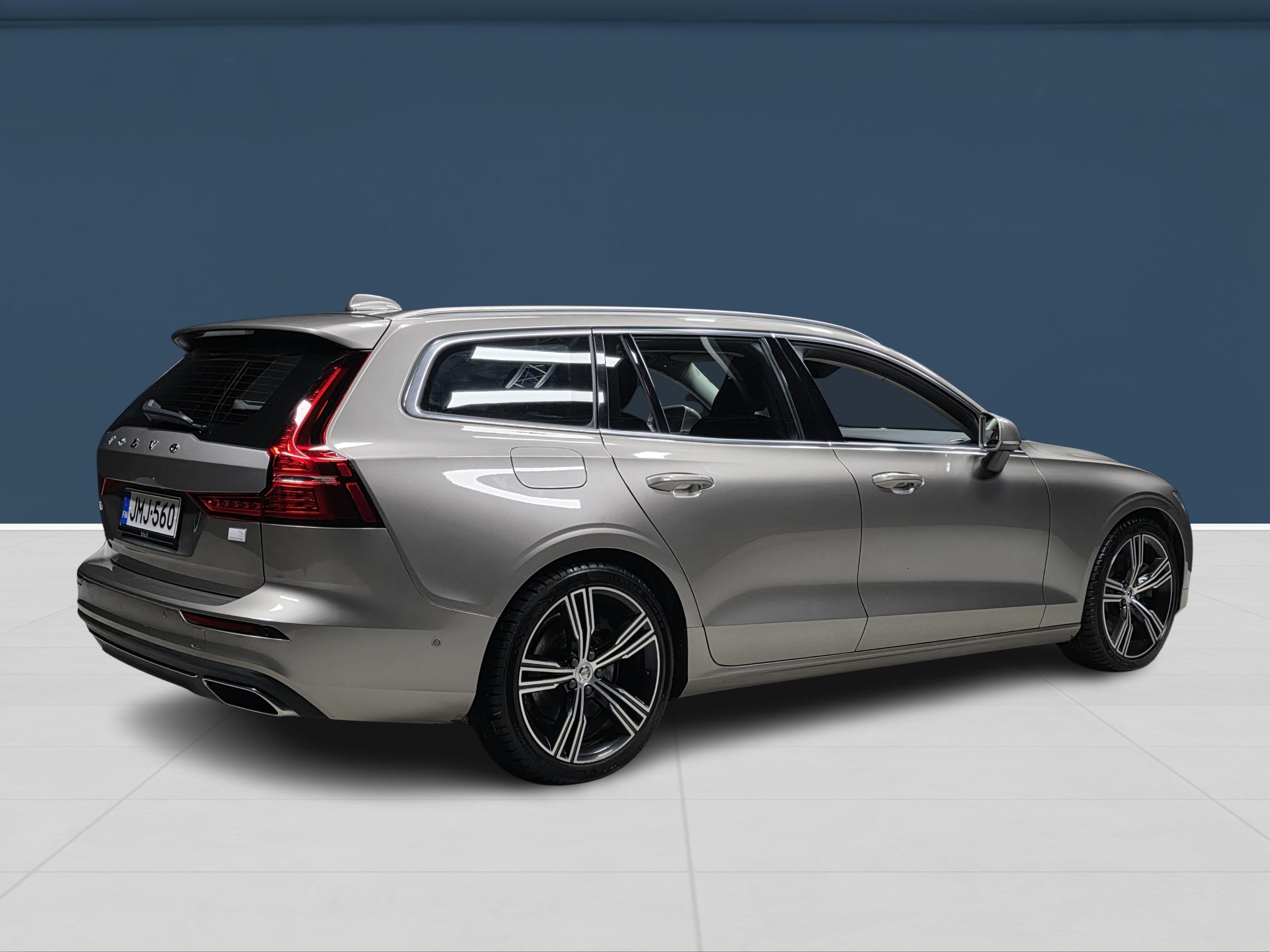 Volvo V60 4