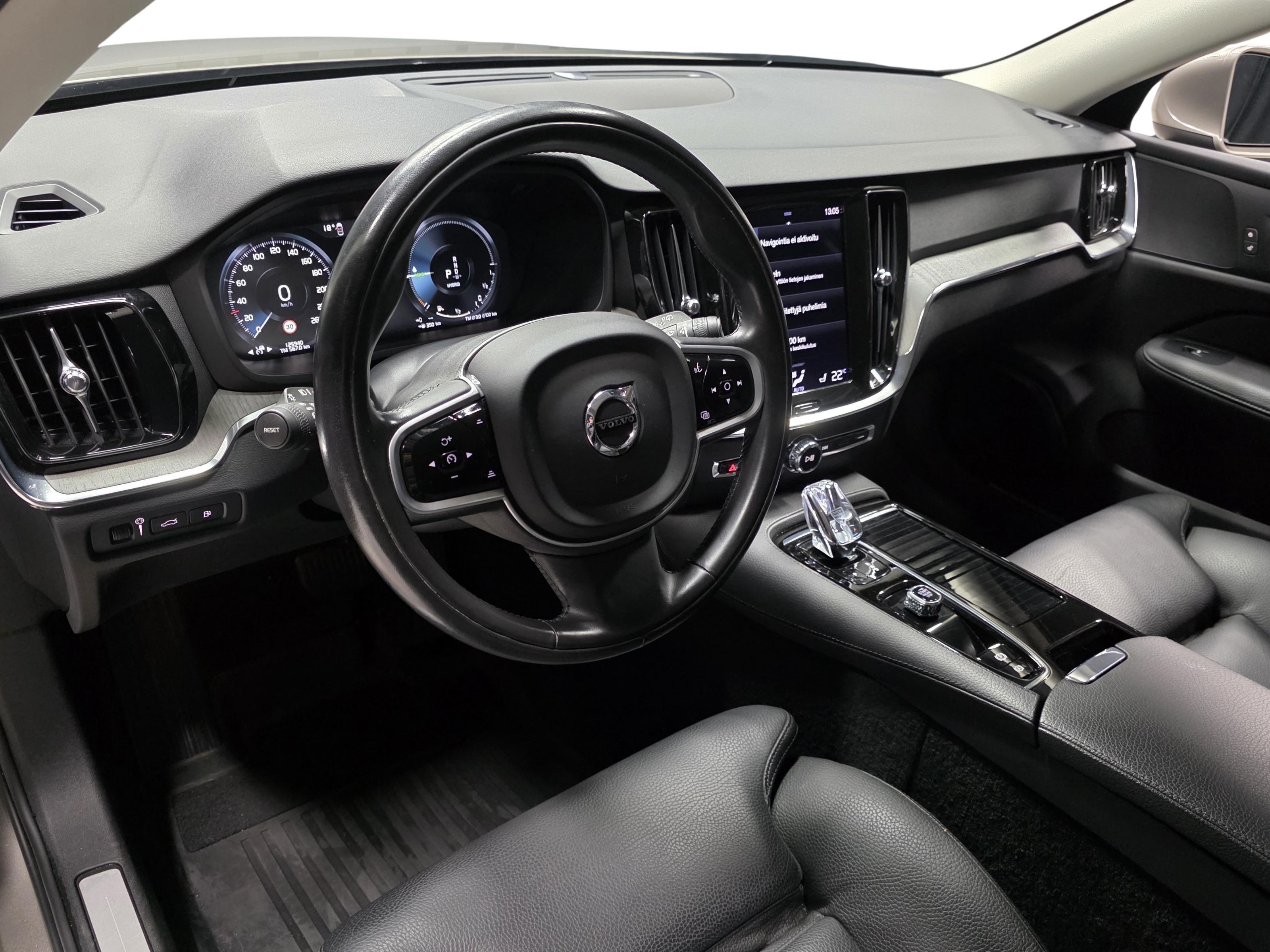 Volvo V60 8