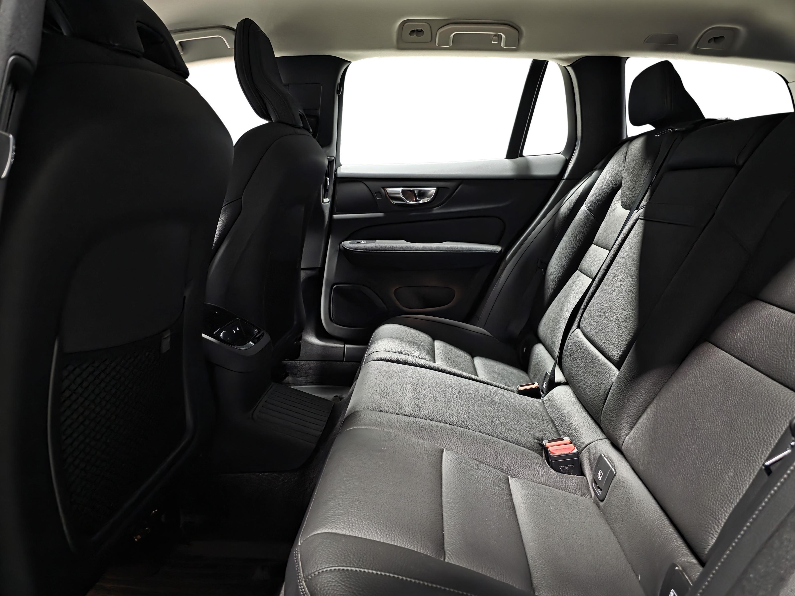 Volvo V60 9