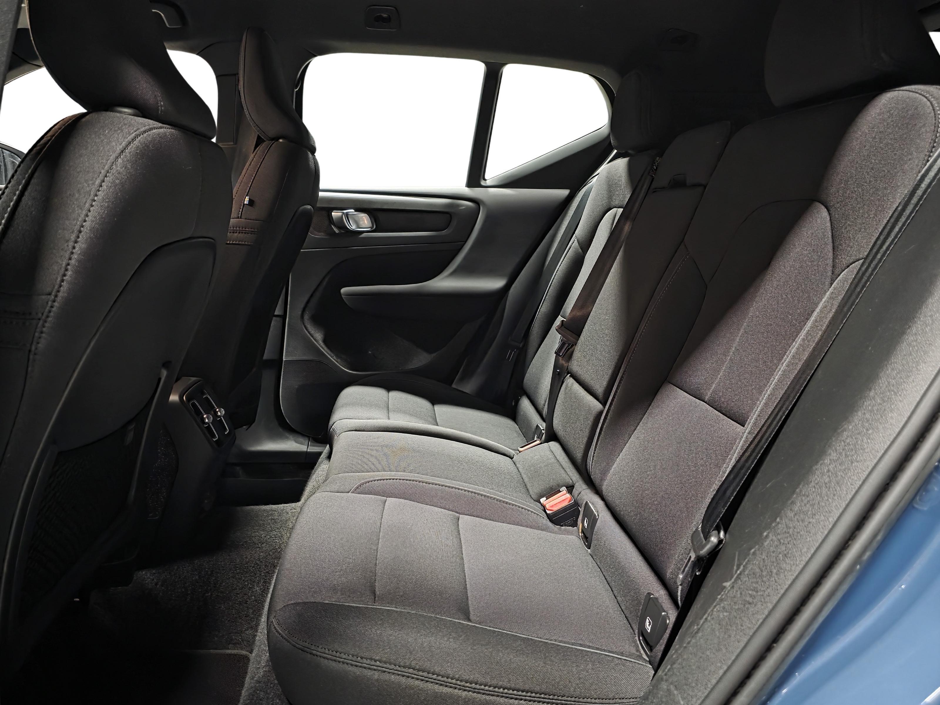 Volvo XC40 9