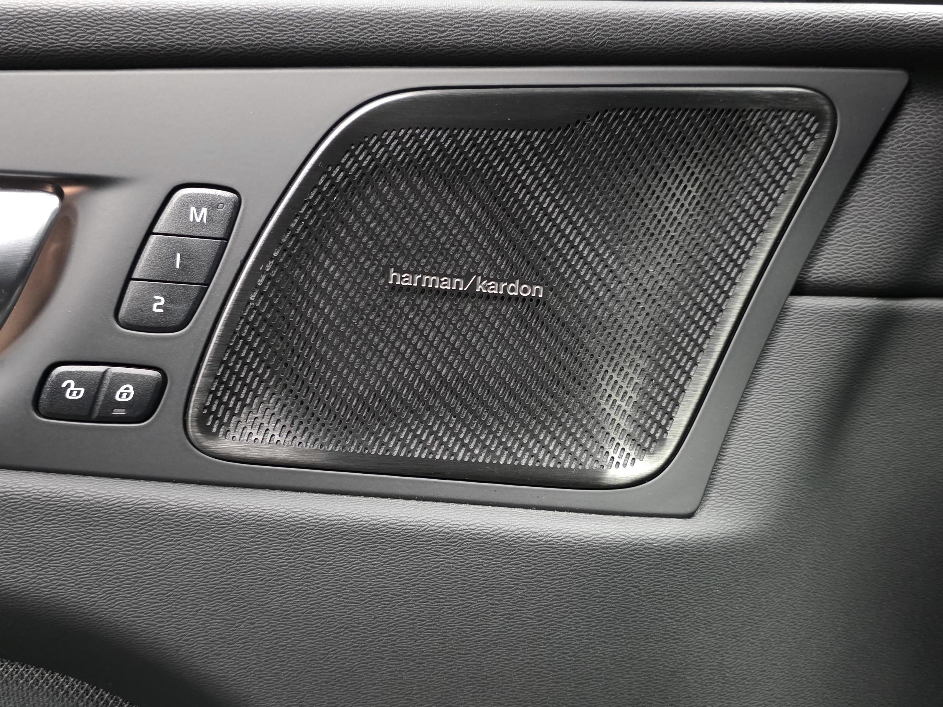 Volvo XC60 15