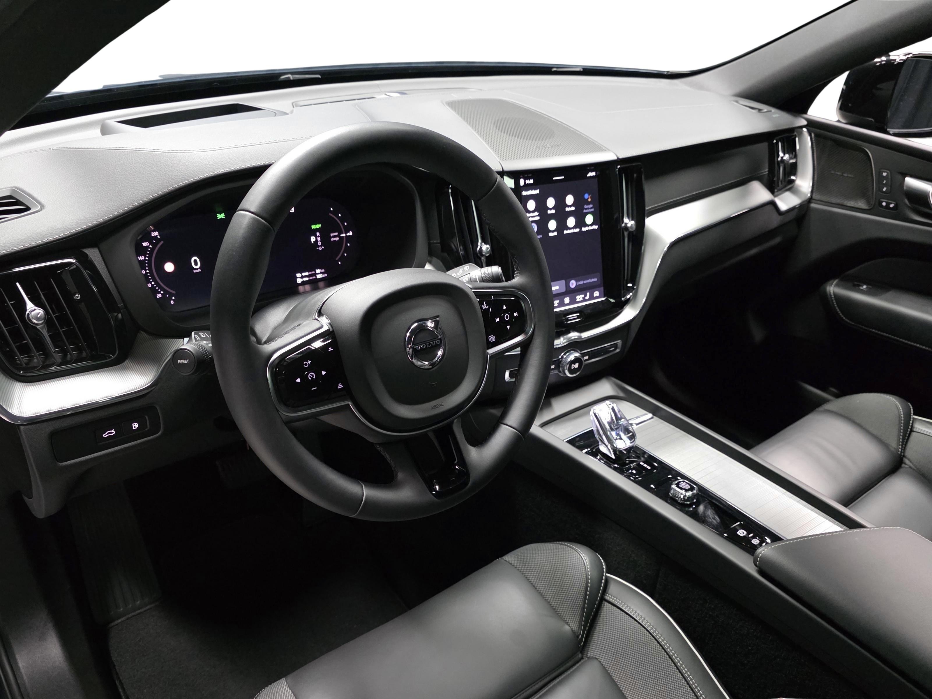 Volvo XC60 8