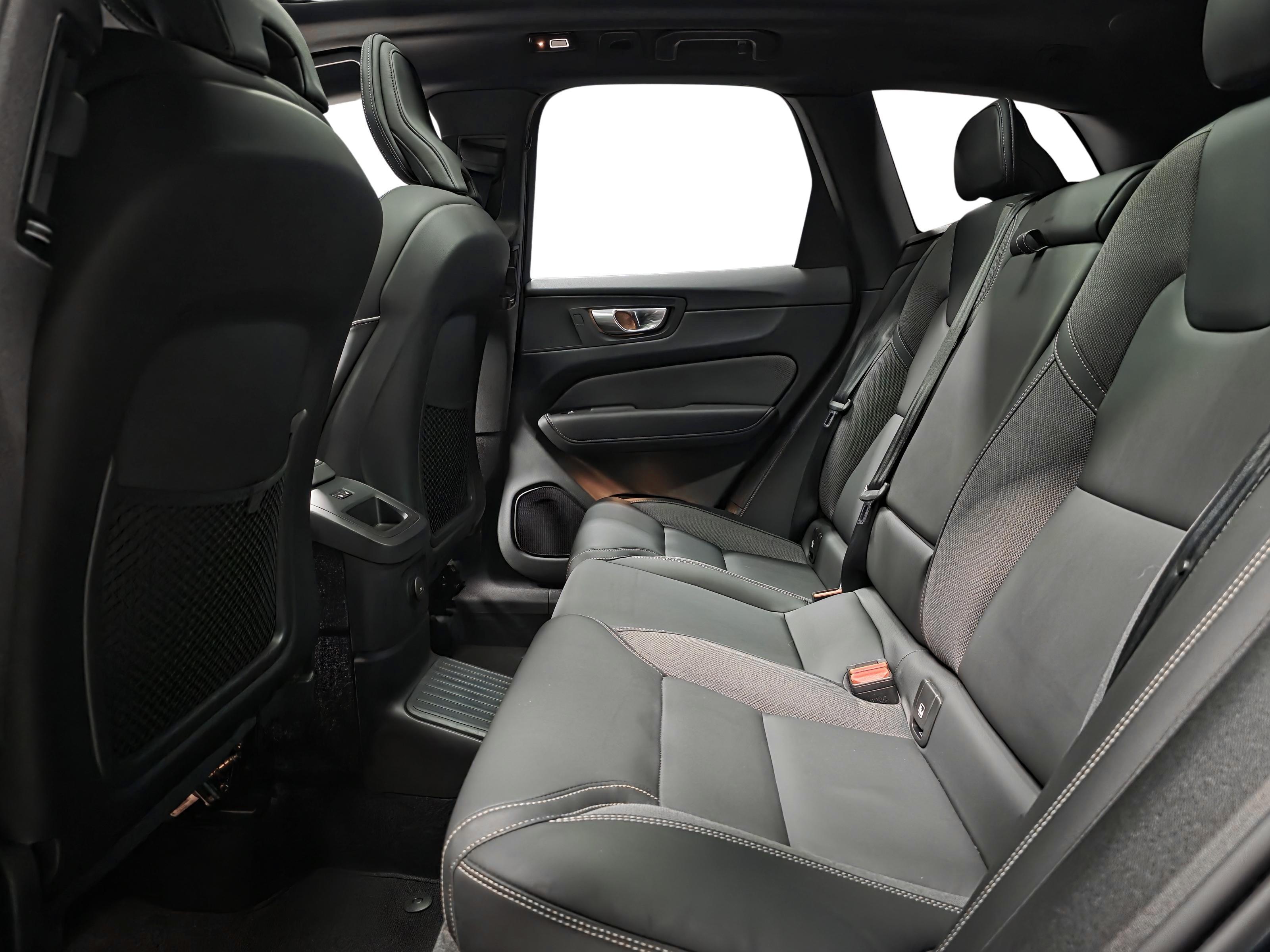 Volvo XC60 9