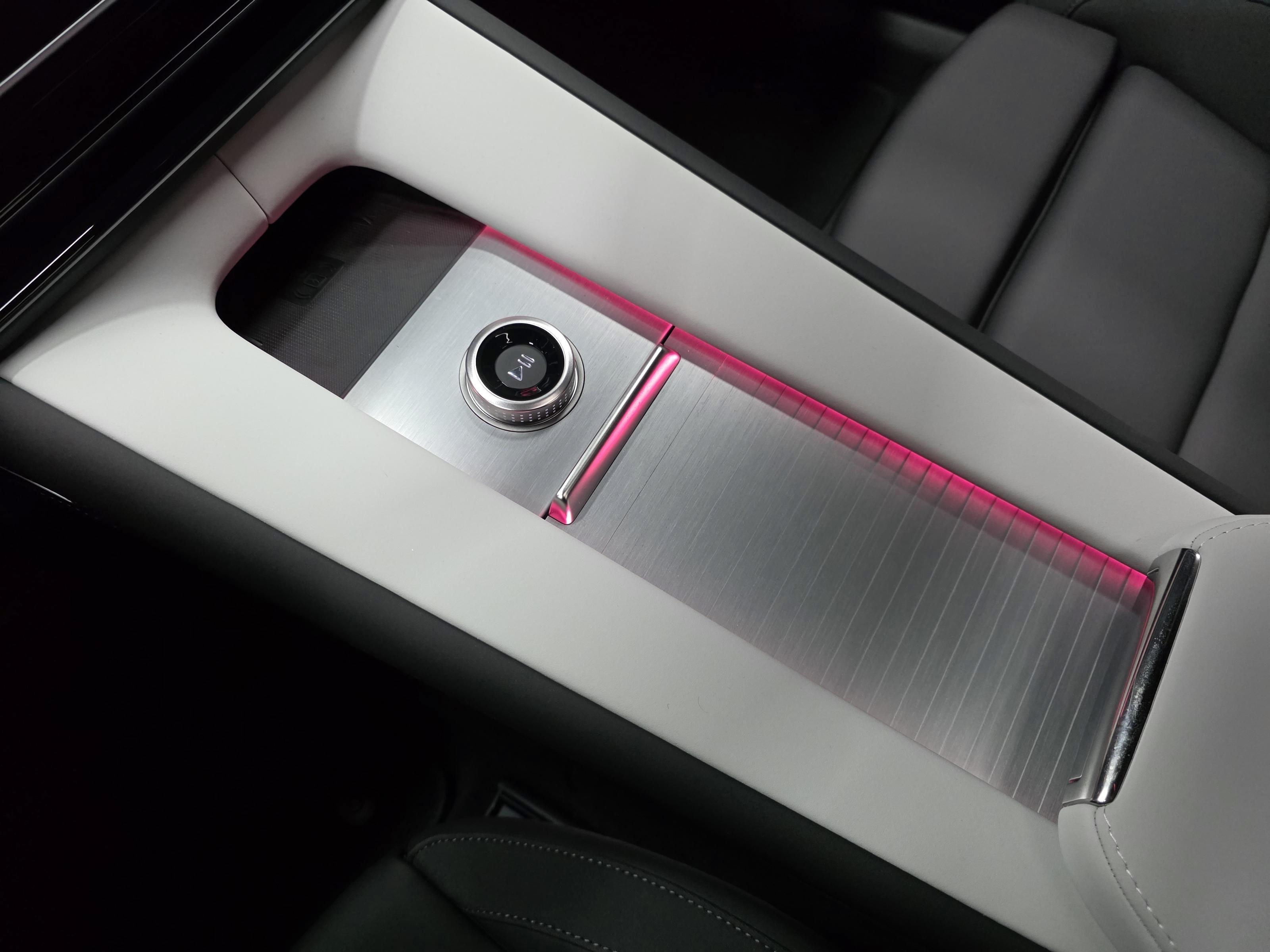 Polestar 4 14