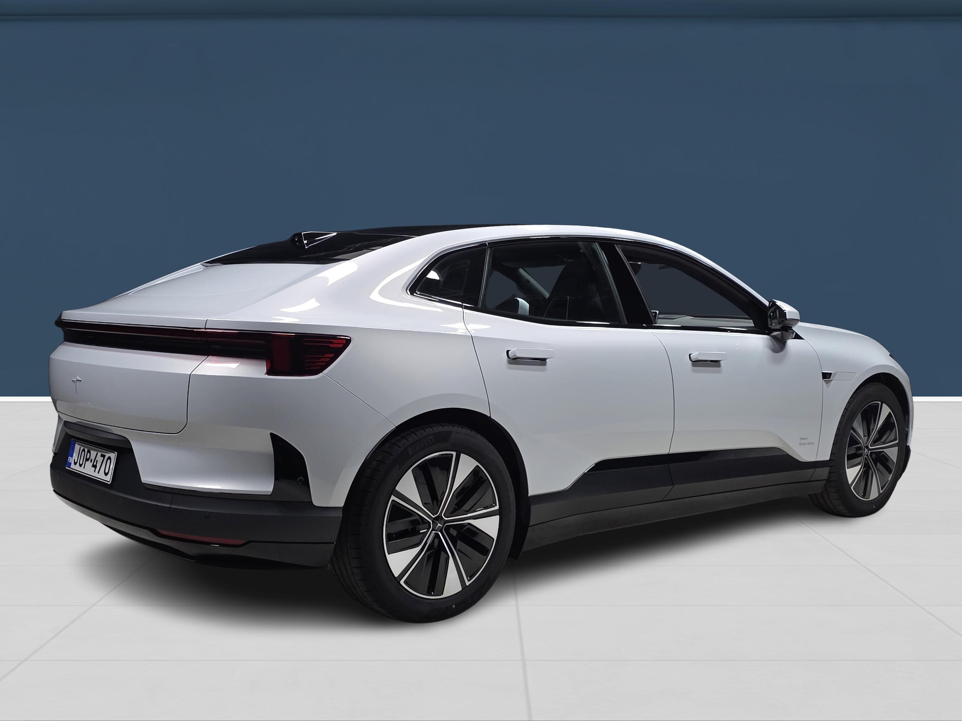 Polestar 4 4