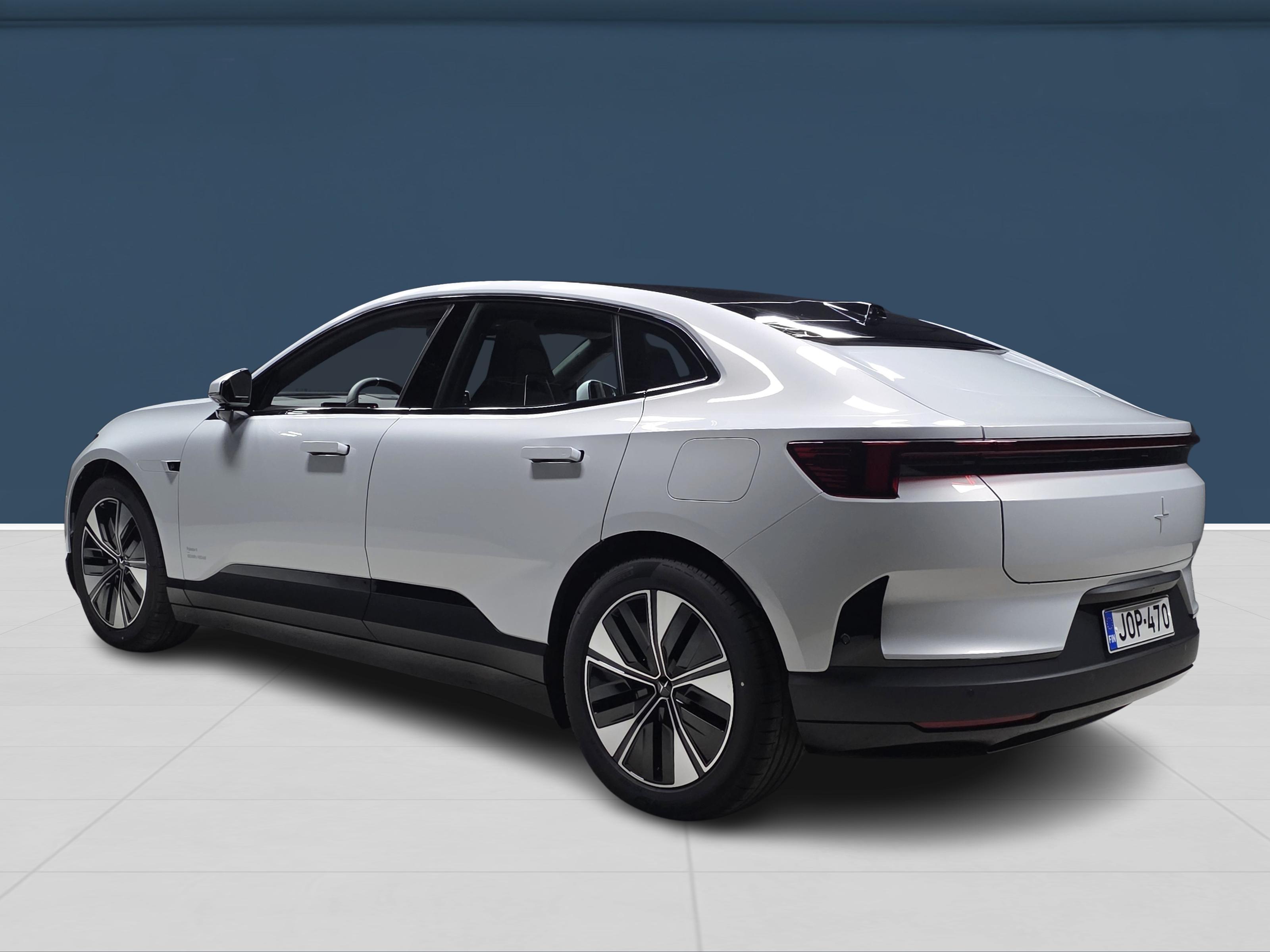 Polestar 4 6
