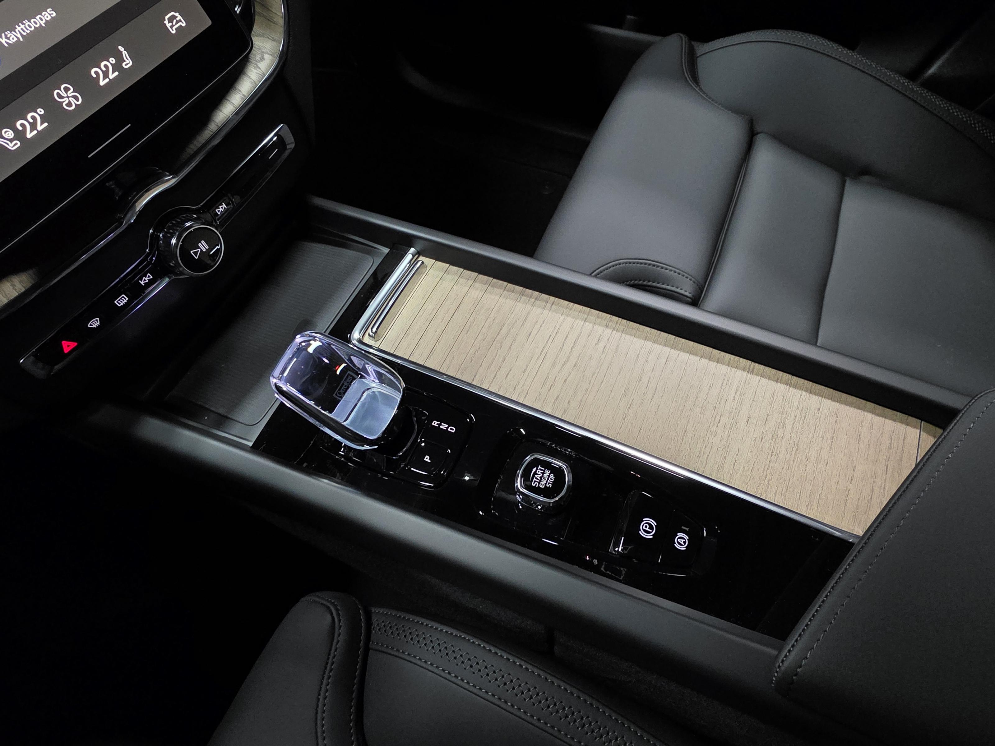 Volvo XC60 13