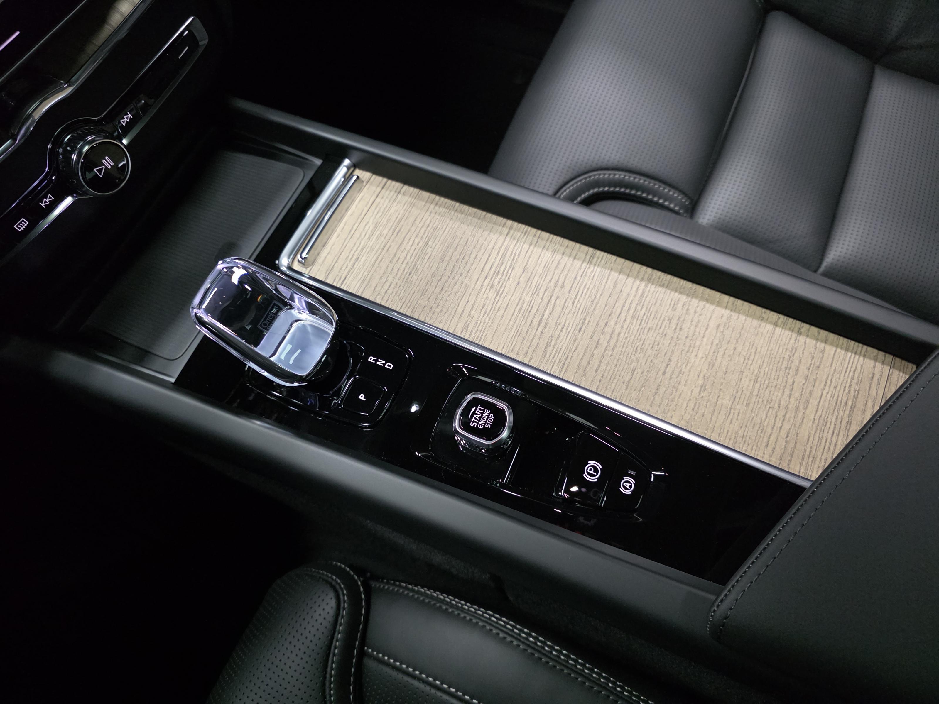 Volvo XC60 13