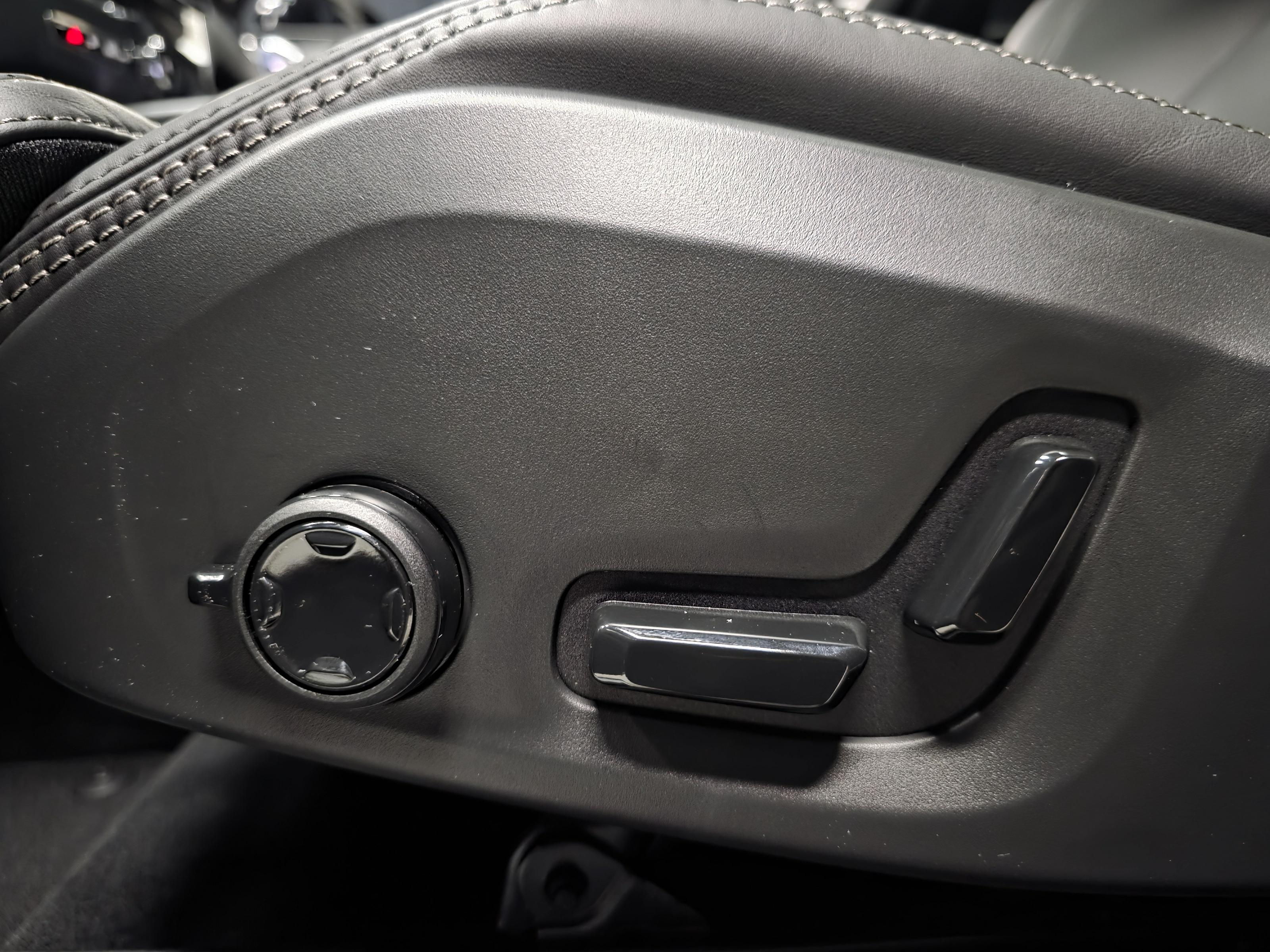 Volvo XC60 15